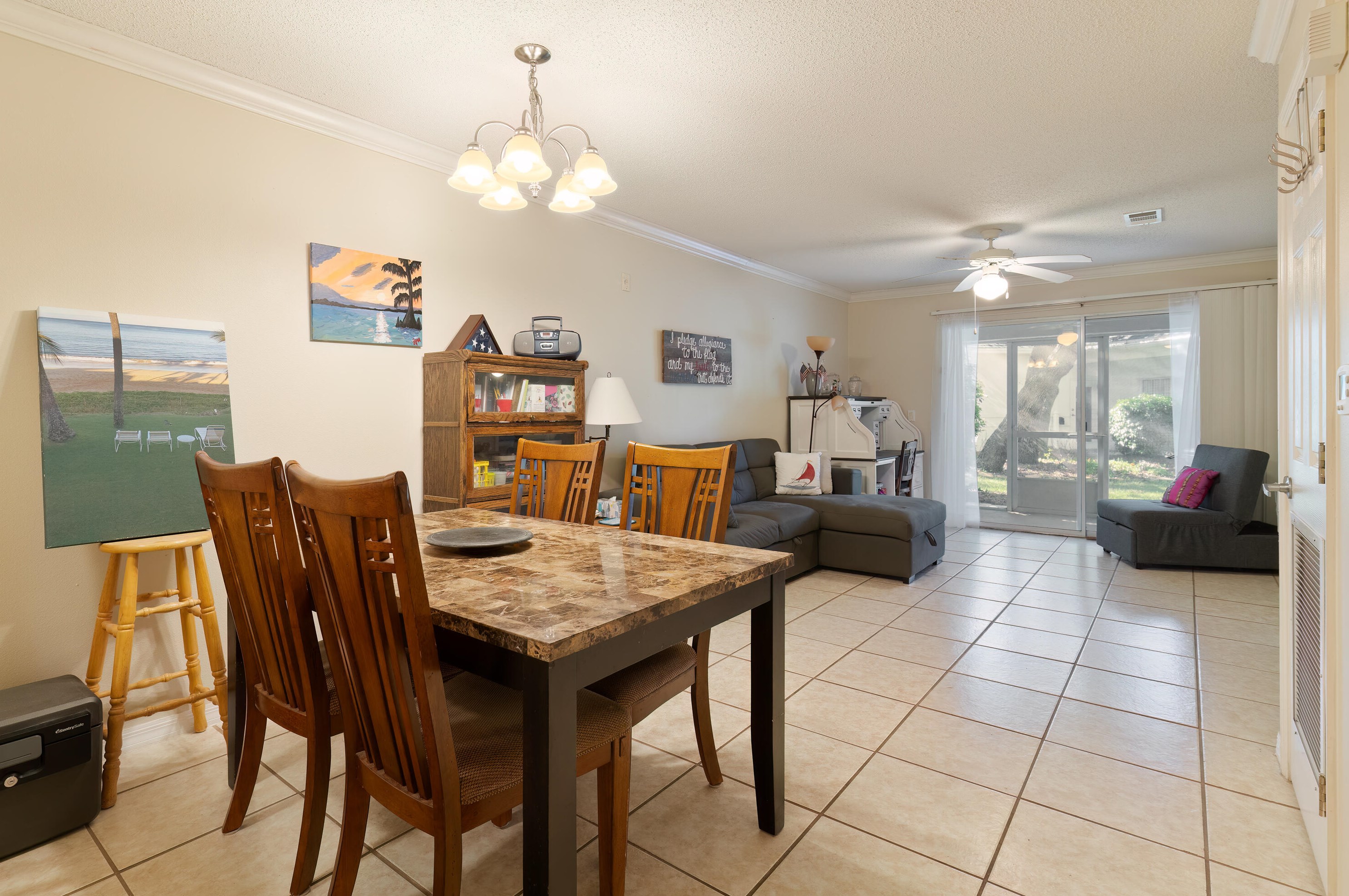 4270 Calinda Ln, Niceville, FL 32578-4557