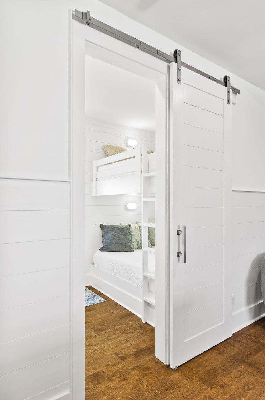 96 Dalton Dr, Santa Rosa Beach FL  32459-6626 exterior