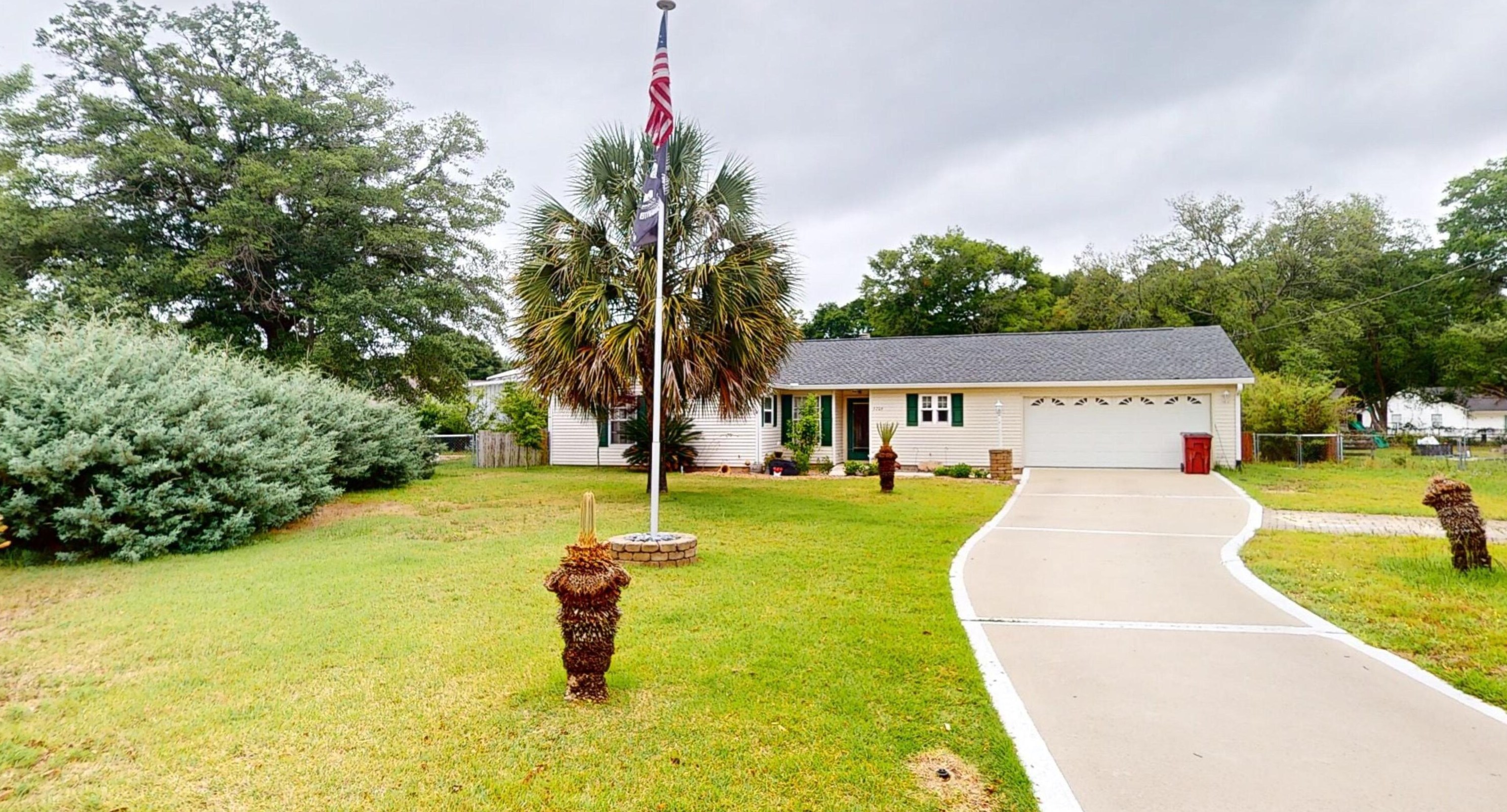 5709 Bentley Cir, Milton, FL 32570-8726