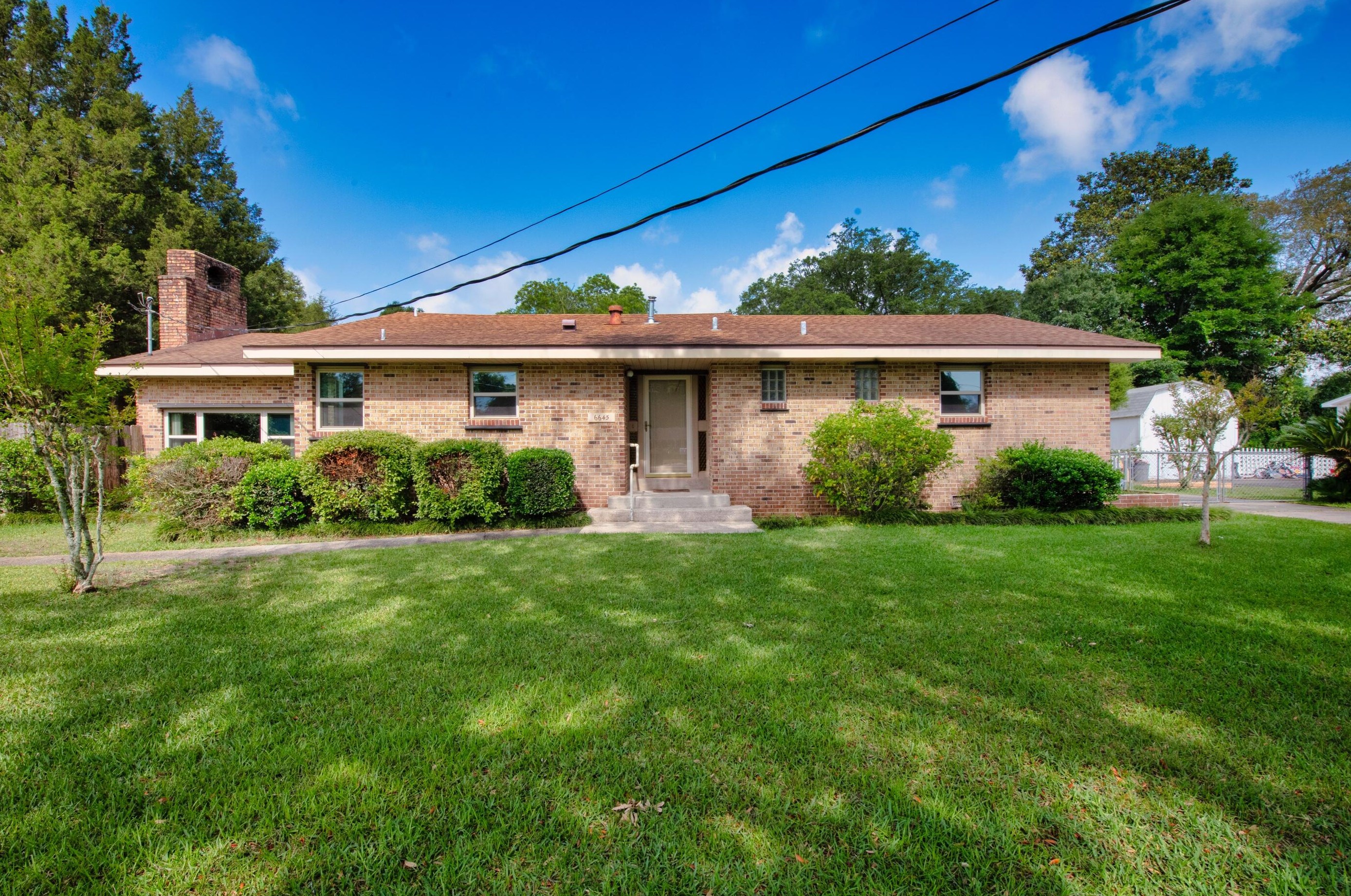 6645 Tippin Ave, Pensacola, FL 32504-7251