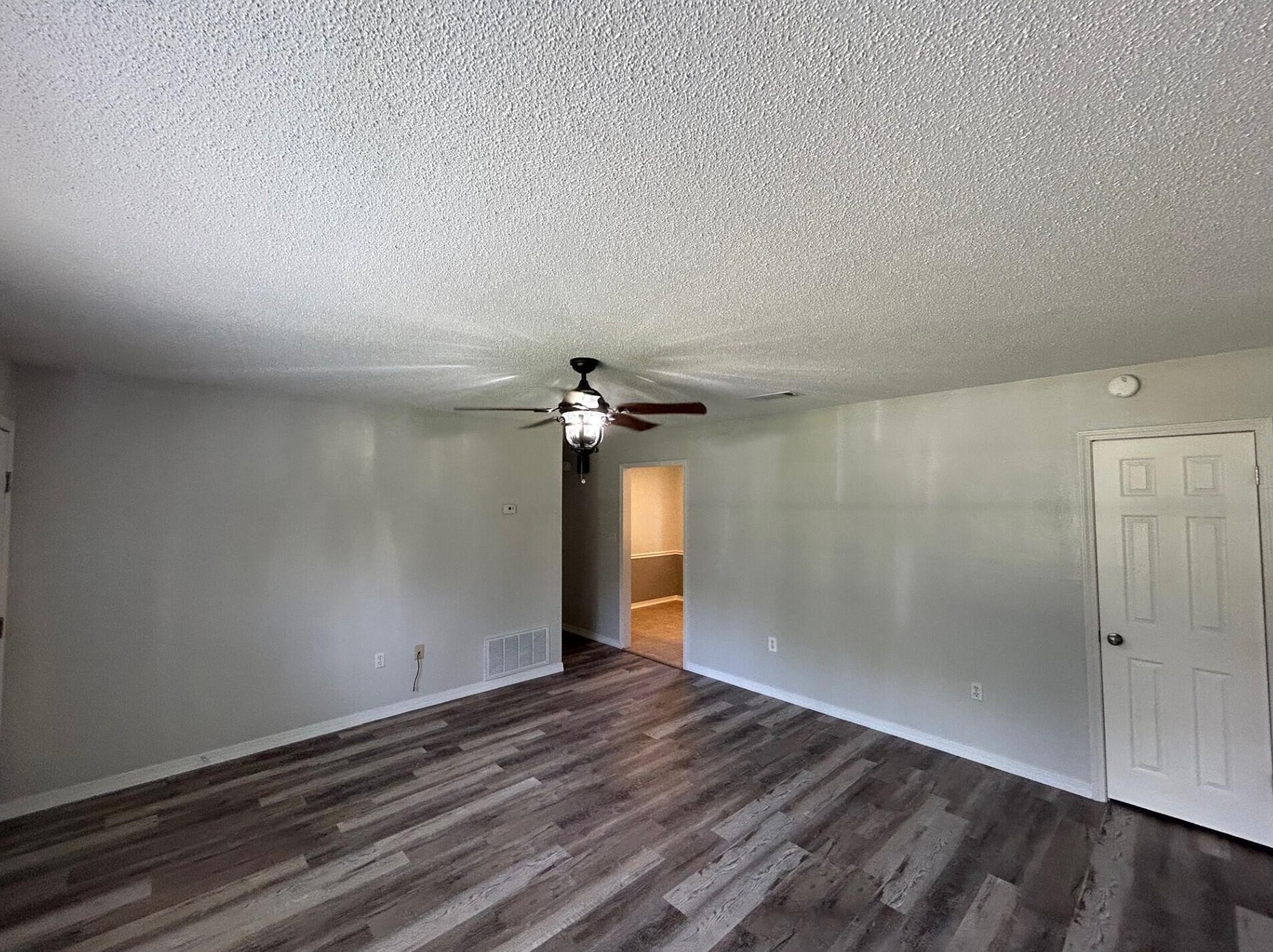 4625 Cooper St, Holt, FL 32564