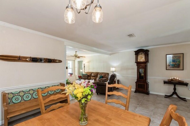 14 Cambridge Ave, Fort Walton Beach FL  32547-1725 exterior