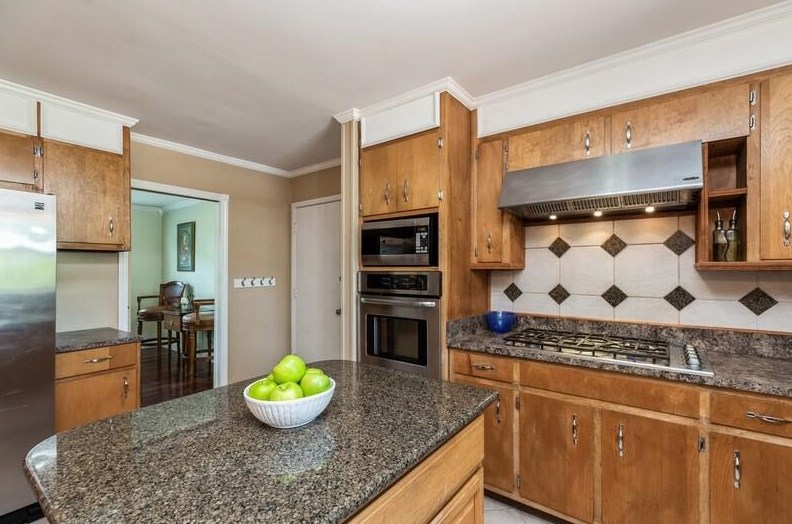 14 Cambridge Ave, Fort Walton Beach FL  32547-1725 exterior