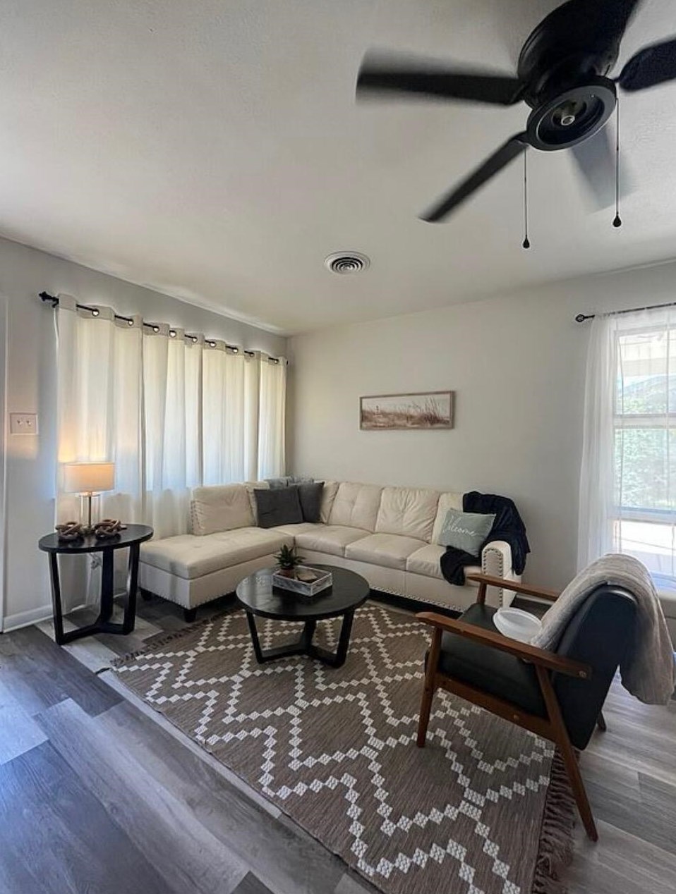 370 Coral Dr, Fort Walton Beach, FL 32548-6526