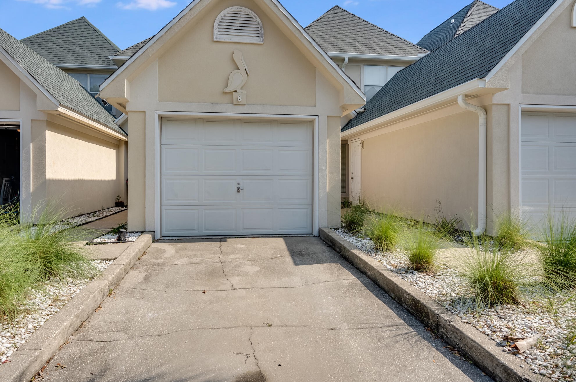 235 Pelican Pl #unit 8, Destin, FL 32541