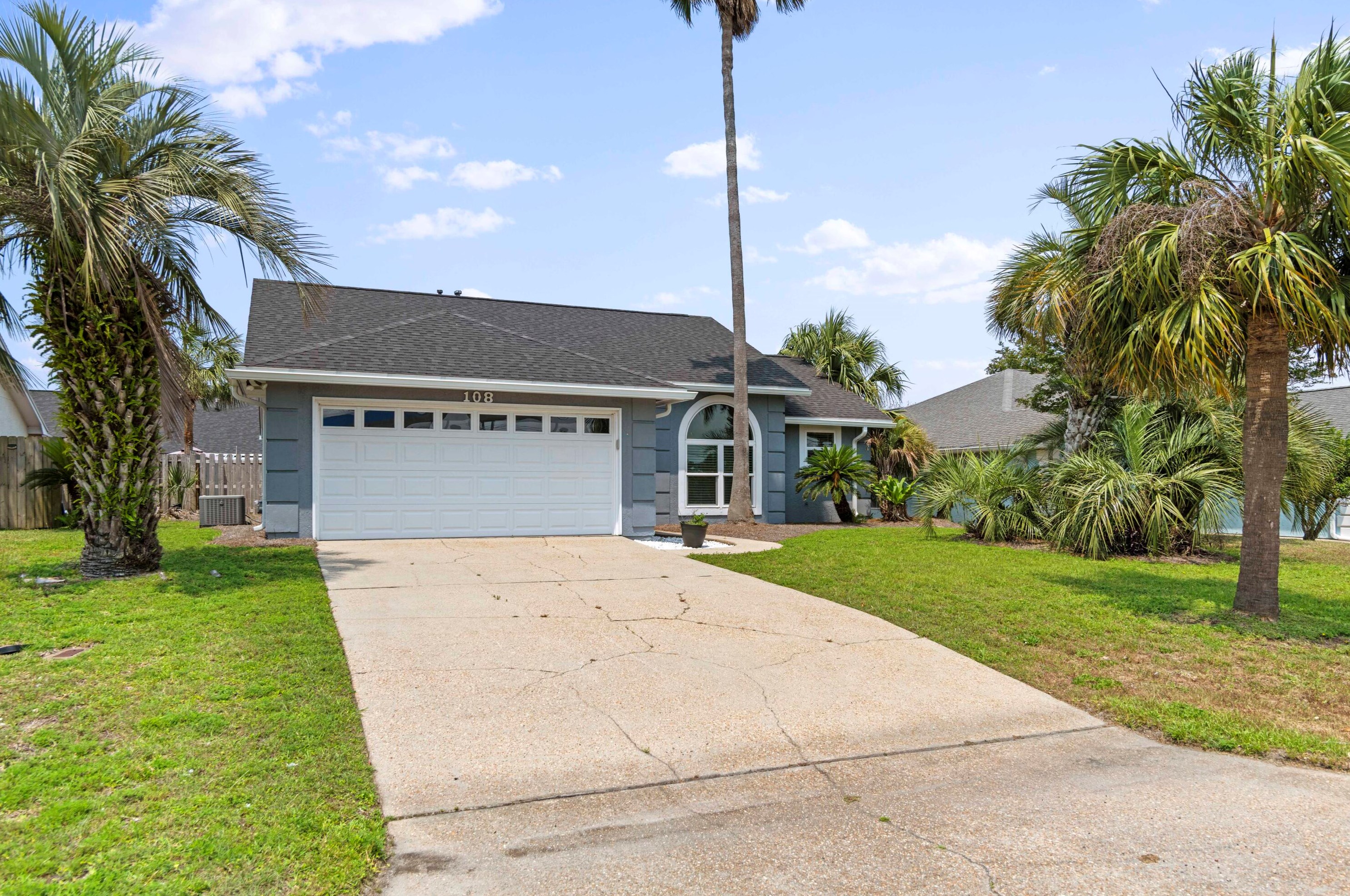 108 Argonaut St, Panama City, FL 32413-2700