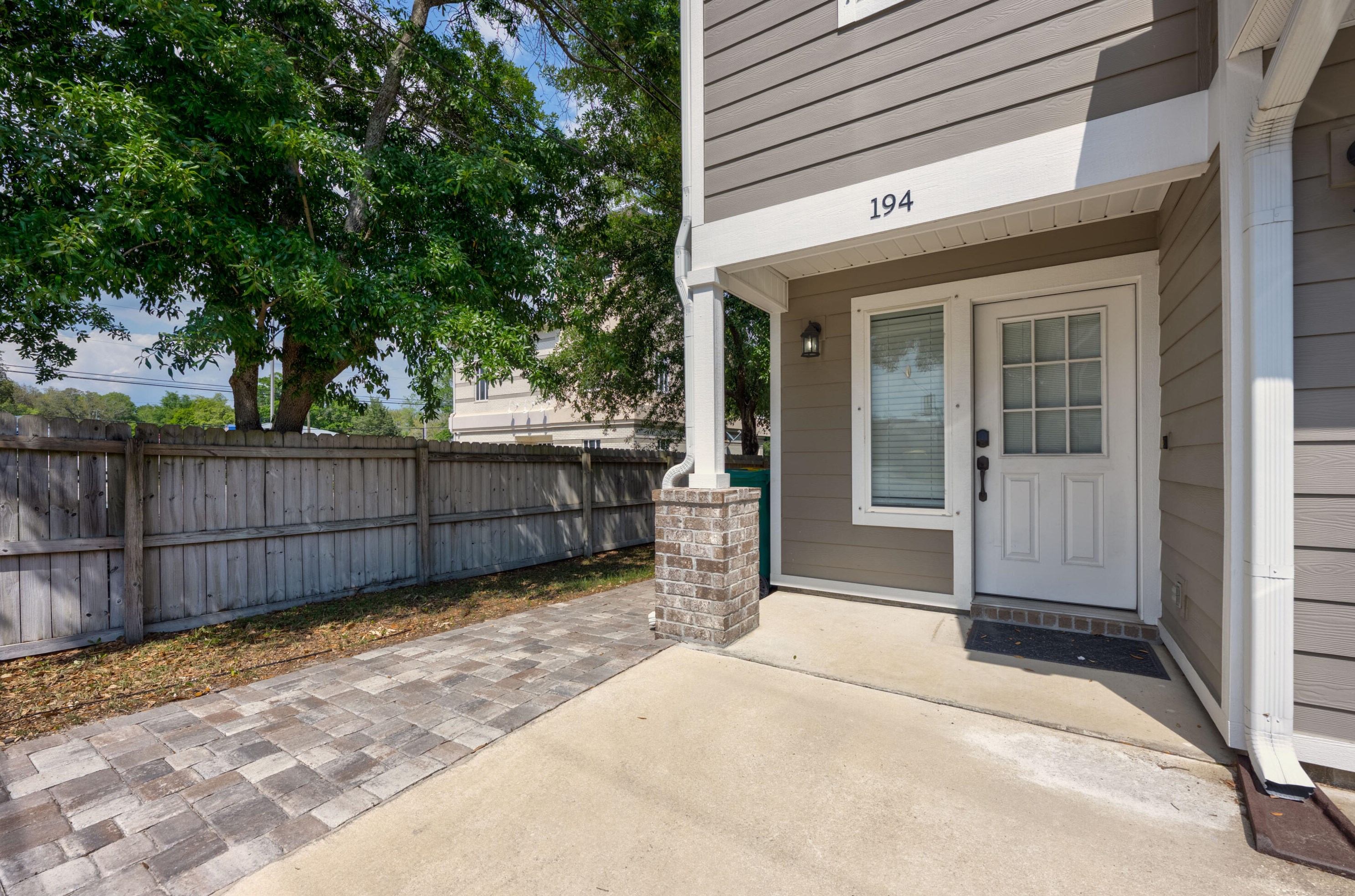 194 Ellis Ave, Niceville, FL 32578
