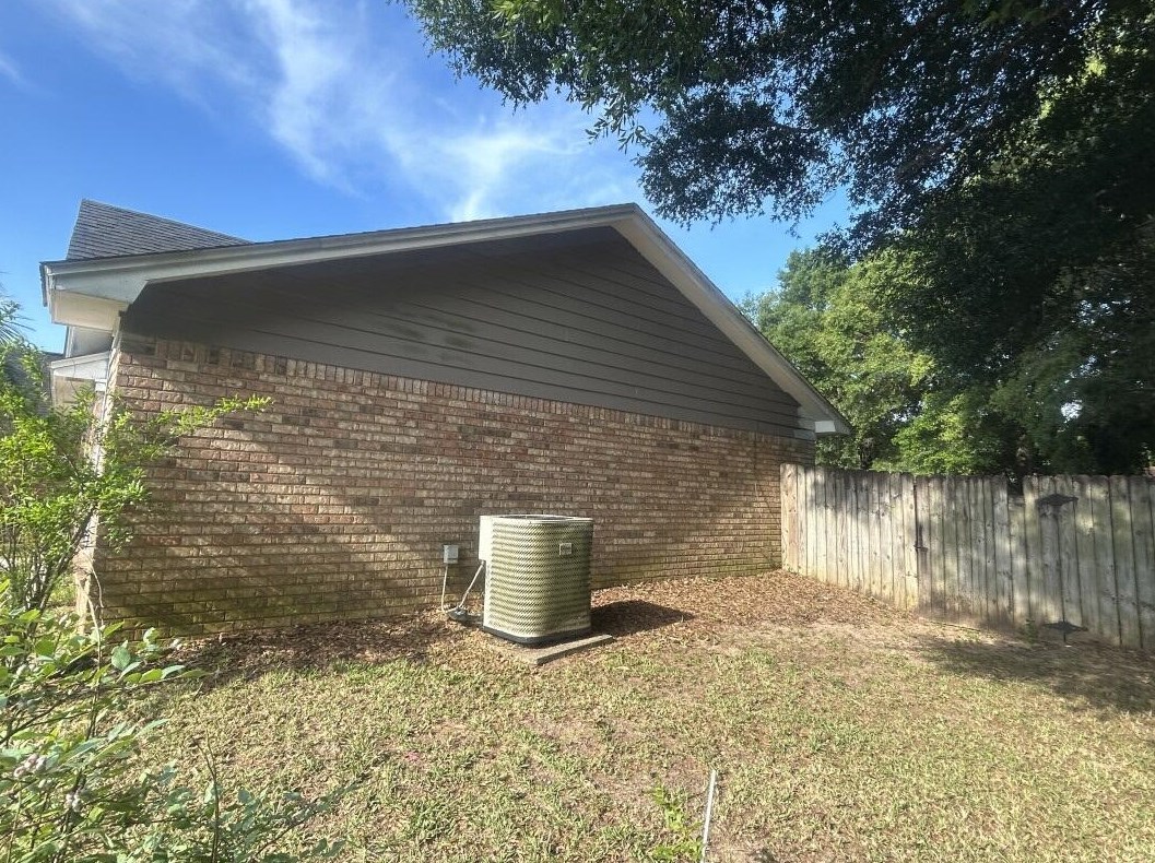 5713 Loring Dr, Milton, FL 32583-1615
