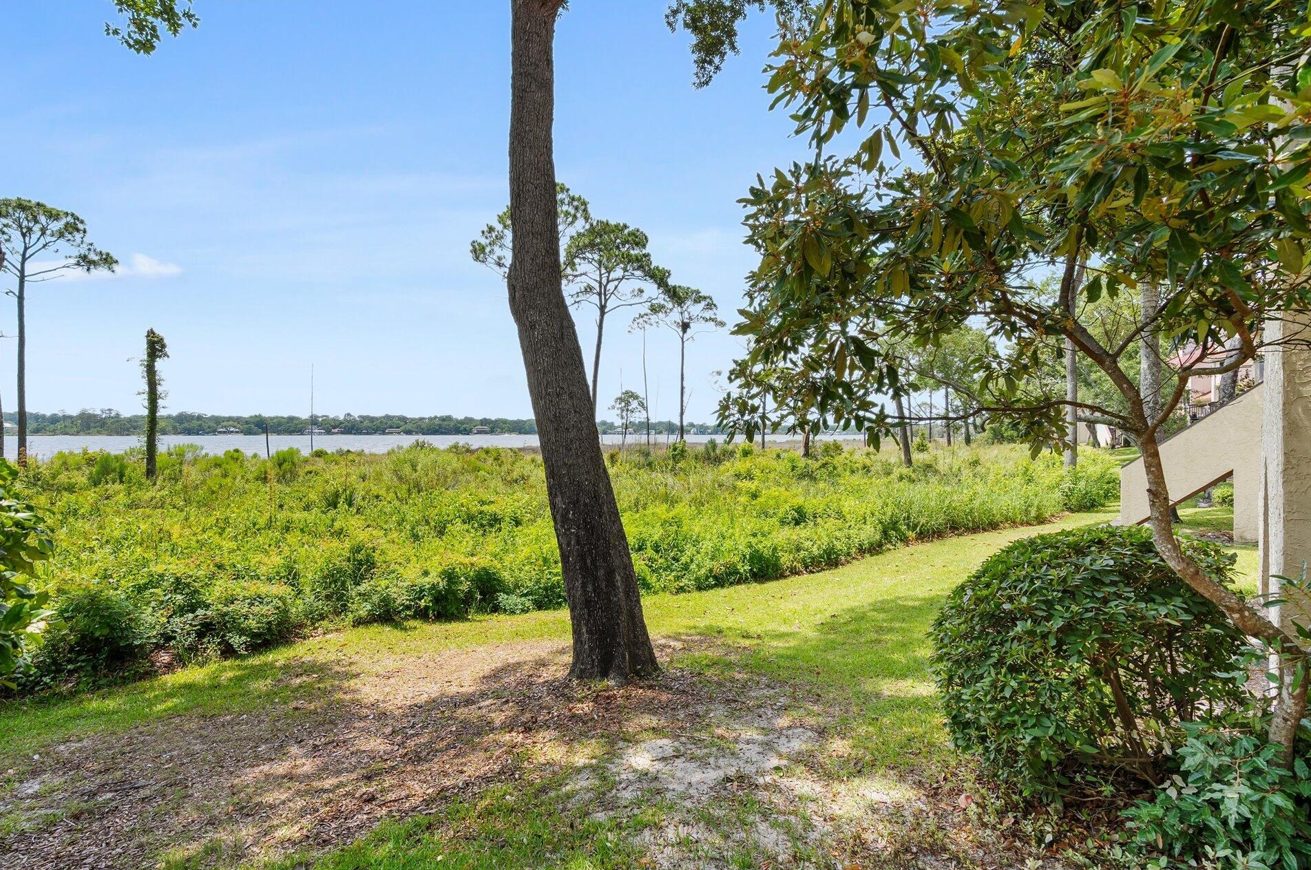 21 Marina Cv Dr, Niceville FL  32578-4422 exterior