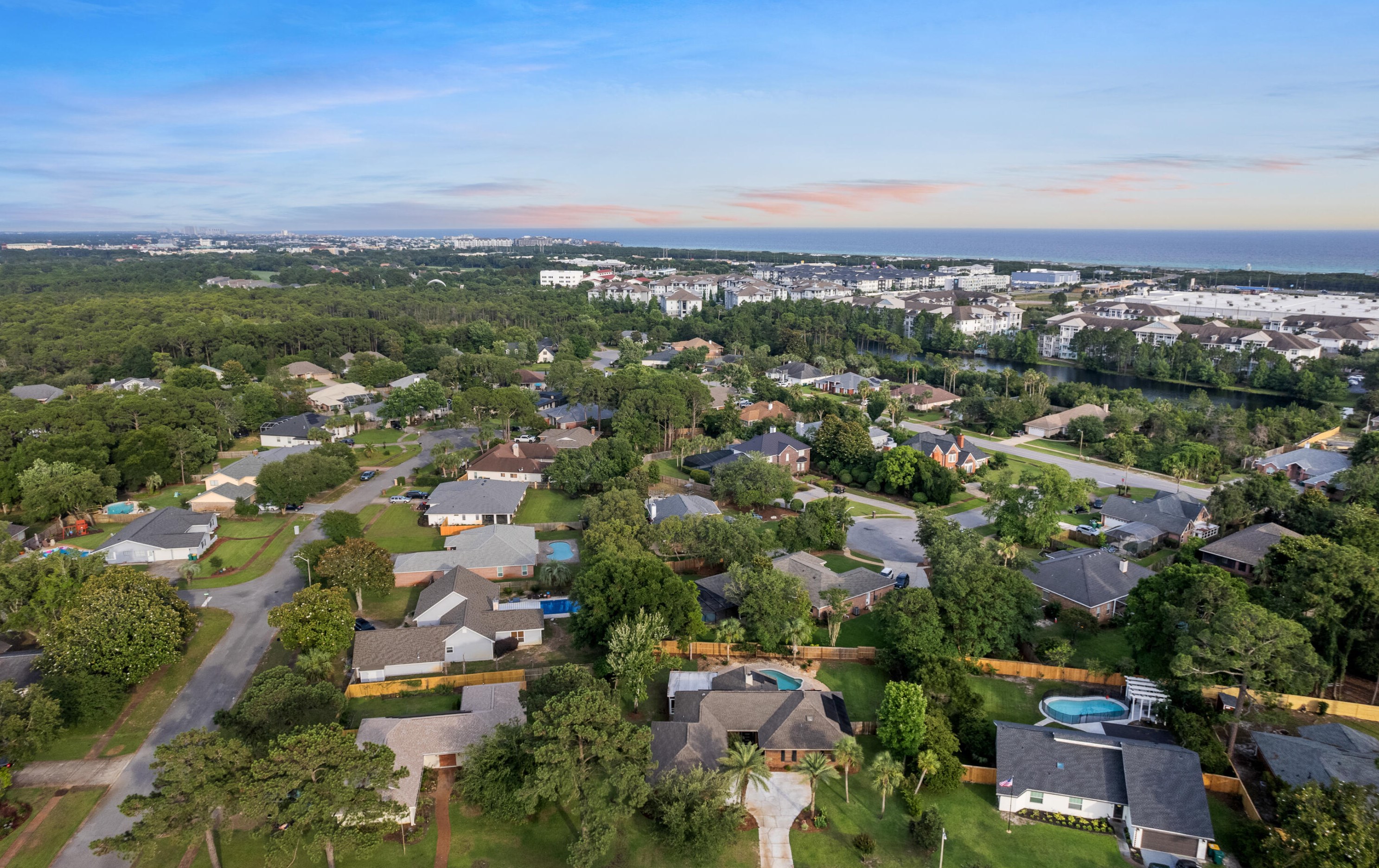 50 Country Clb Dr, Destin FL 32541-4403 exterior