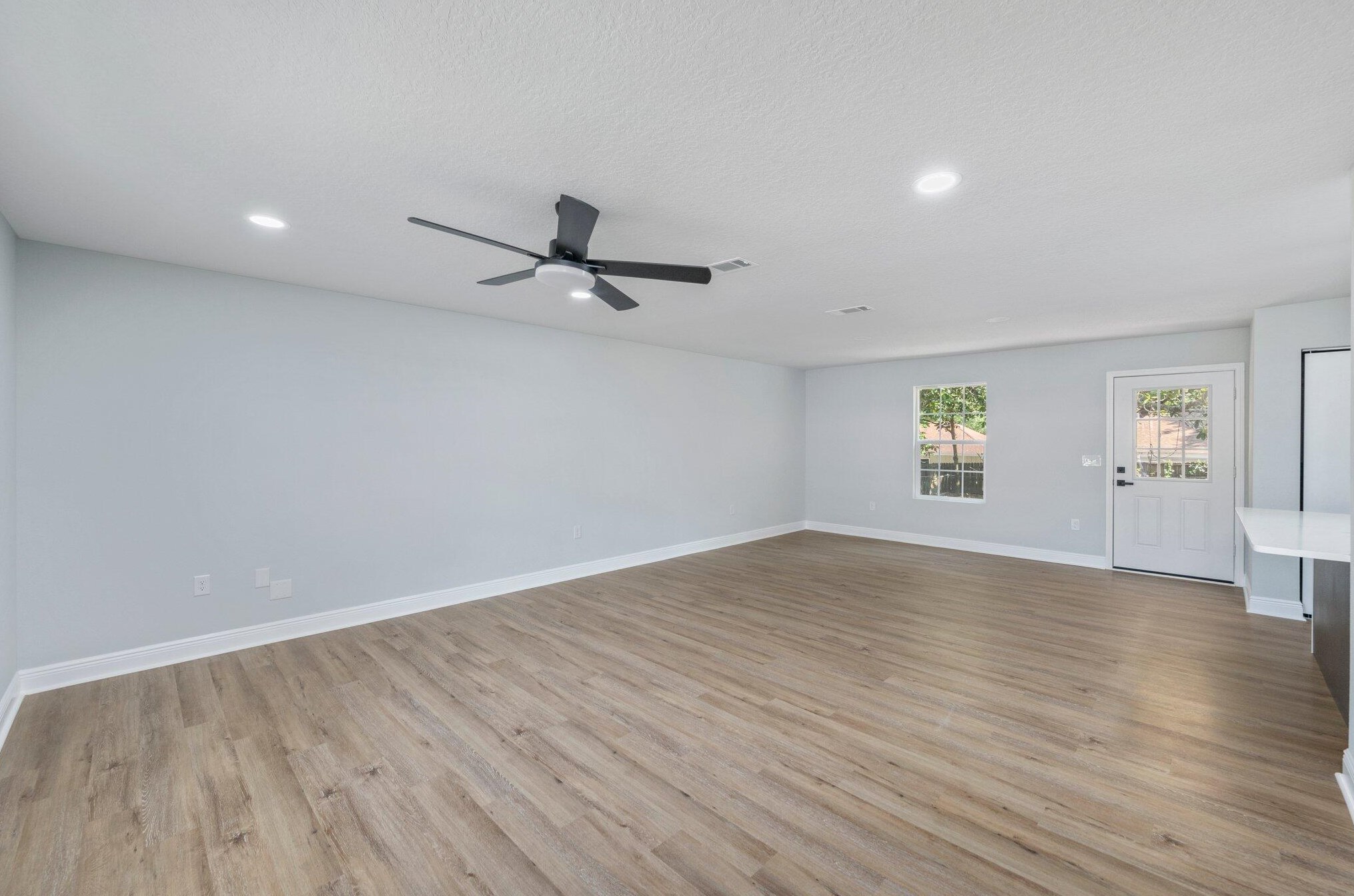 209 22nd St, Niceville FL  32578-3137 exterior