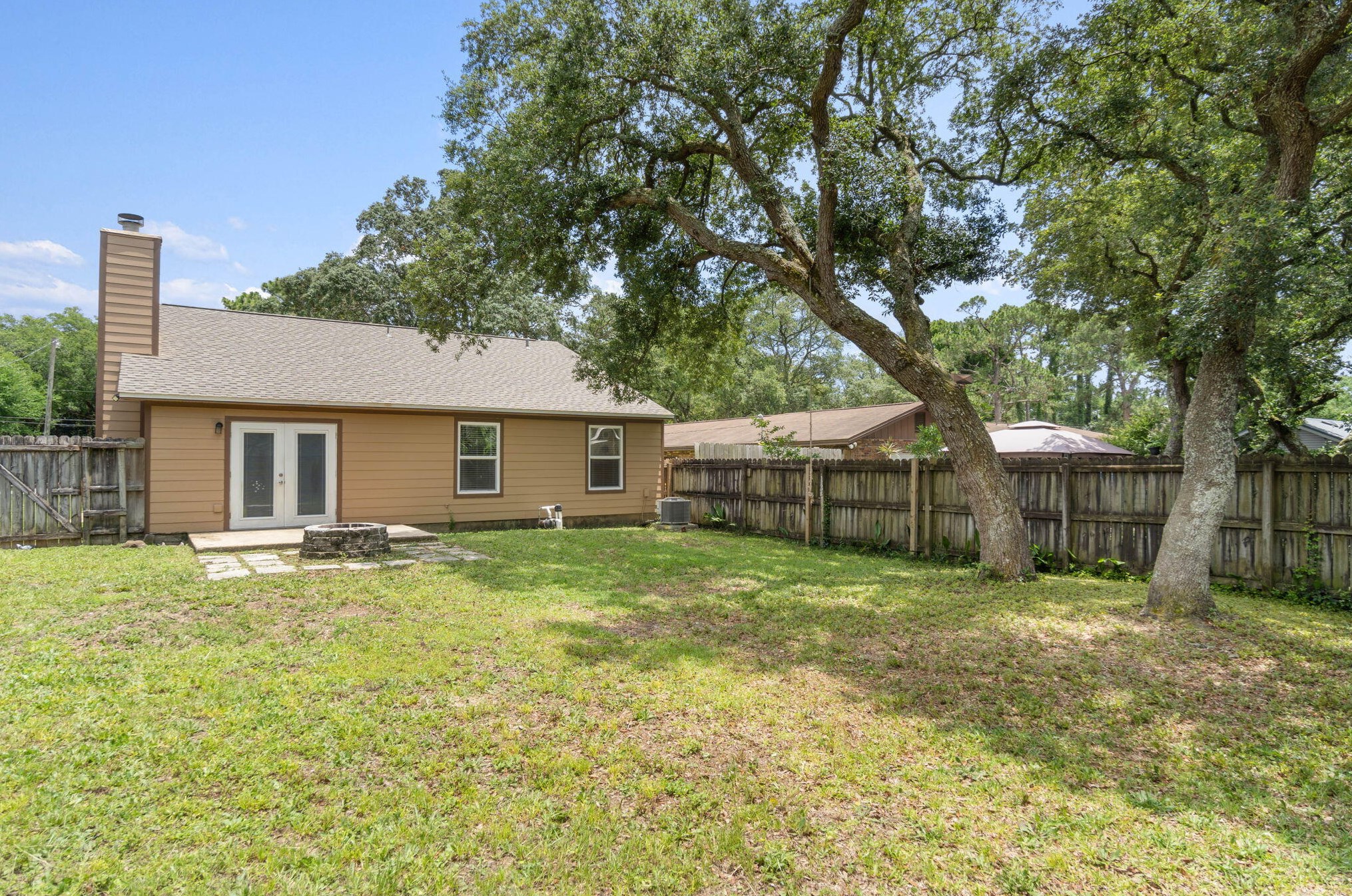 706 Lloyd St, Fort Walton Beach, FL 32547-7123