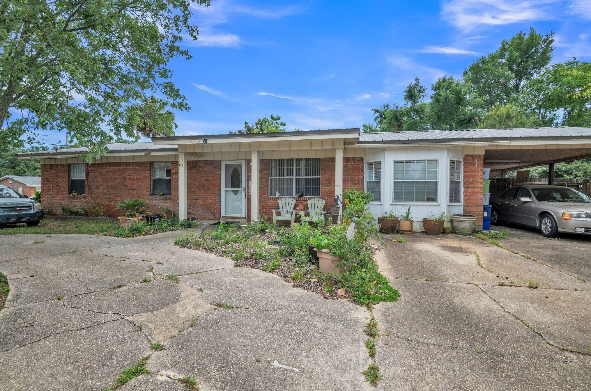 734 Hollywood Blvd, Mary Esther, FL 32569-2072