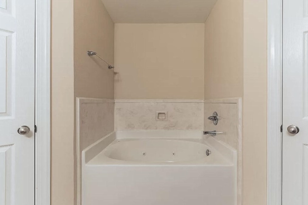 5636 Cottonwood Dr, Milton FL  32570-8390 exterior