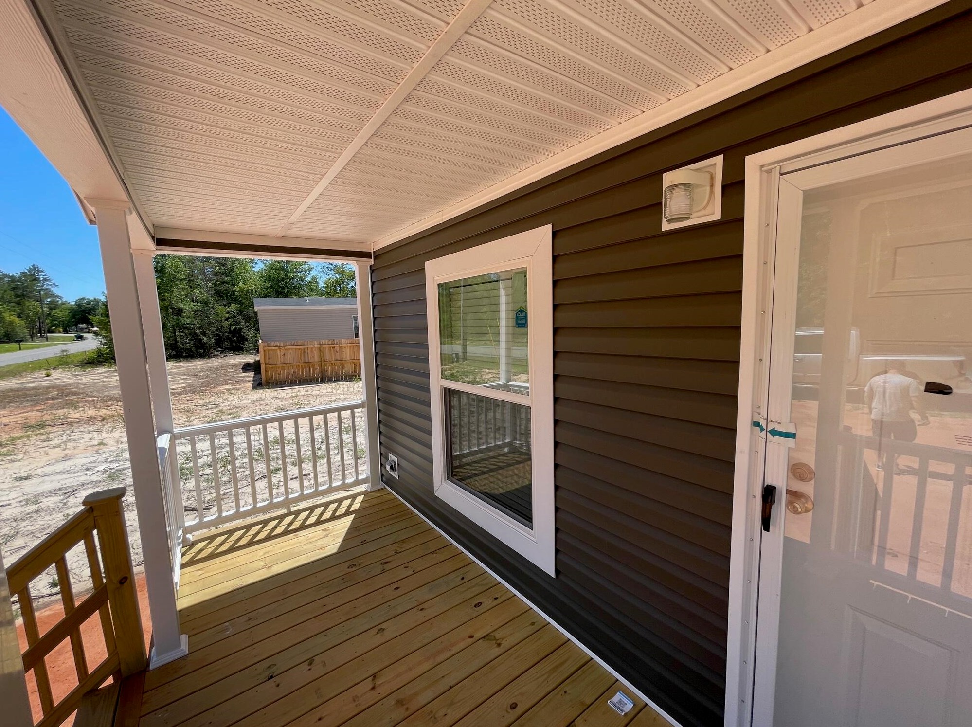 31 Leonardo Ln, Defuniak Springs, FL 32433-4741