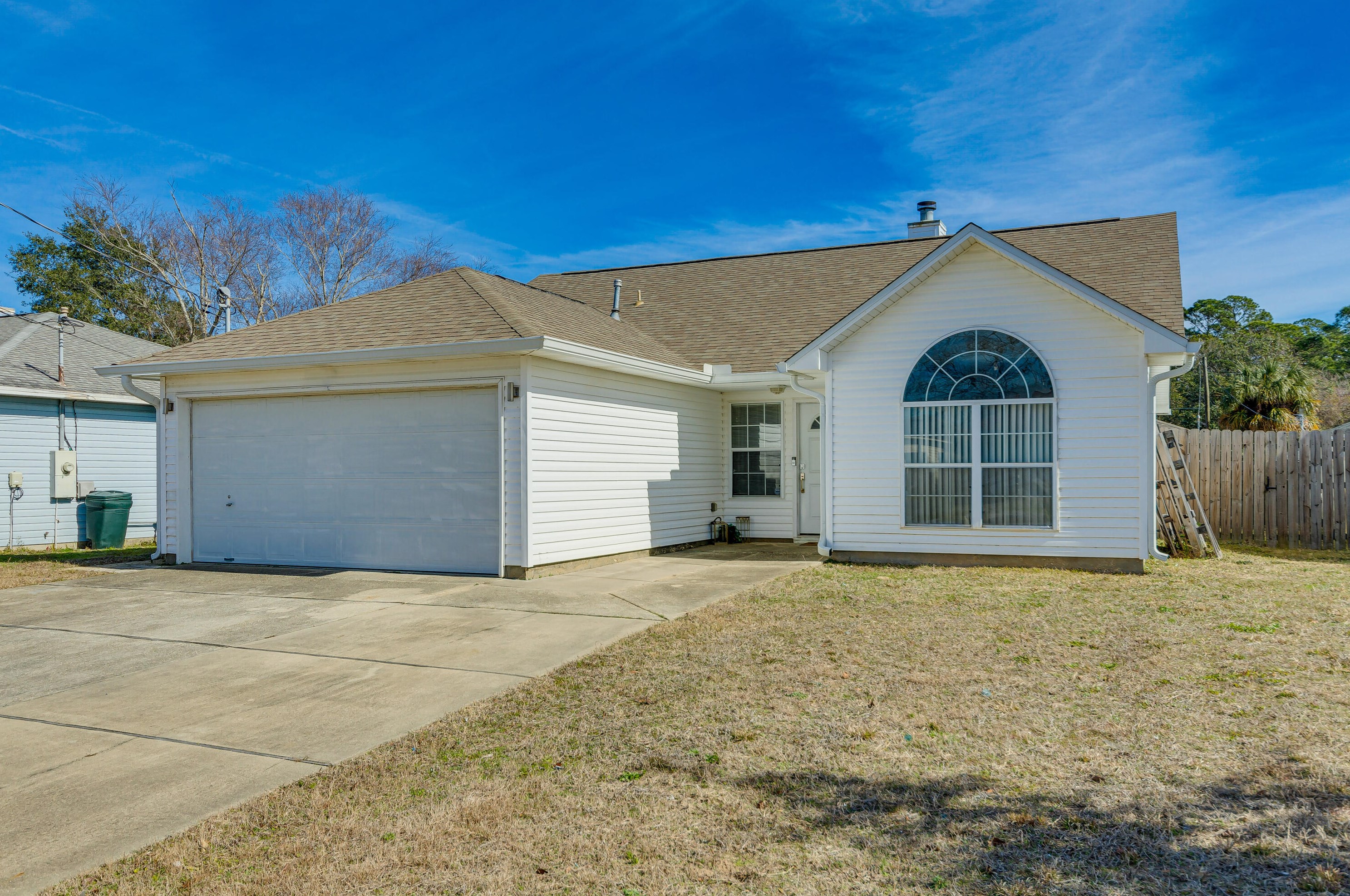 37 Stowe Rd, Mary Esther, FL 32569-2149