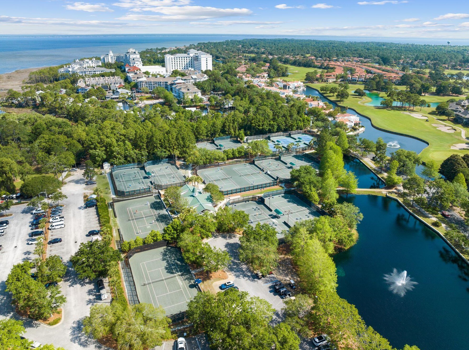 641 Bayou Ln, Destin FL 32550-5881 exterior