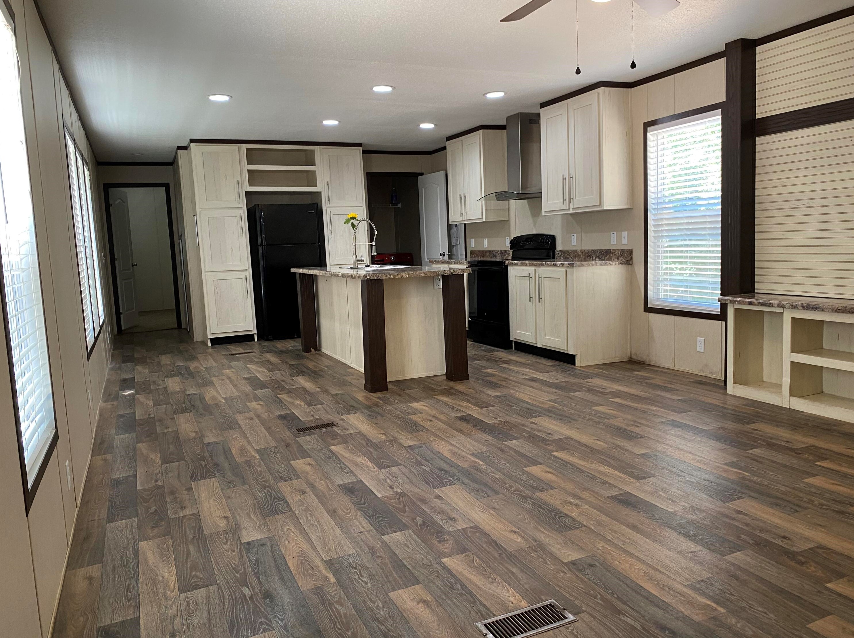 5338 Garrett Mill Rd, Crestview, FL 32531