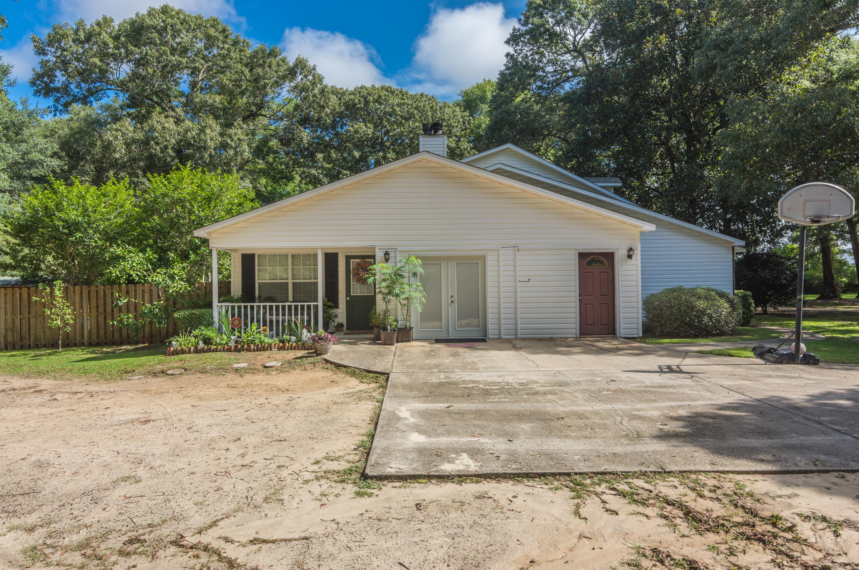 5740 Highway 85, Crestview, FL 32536-9364