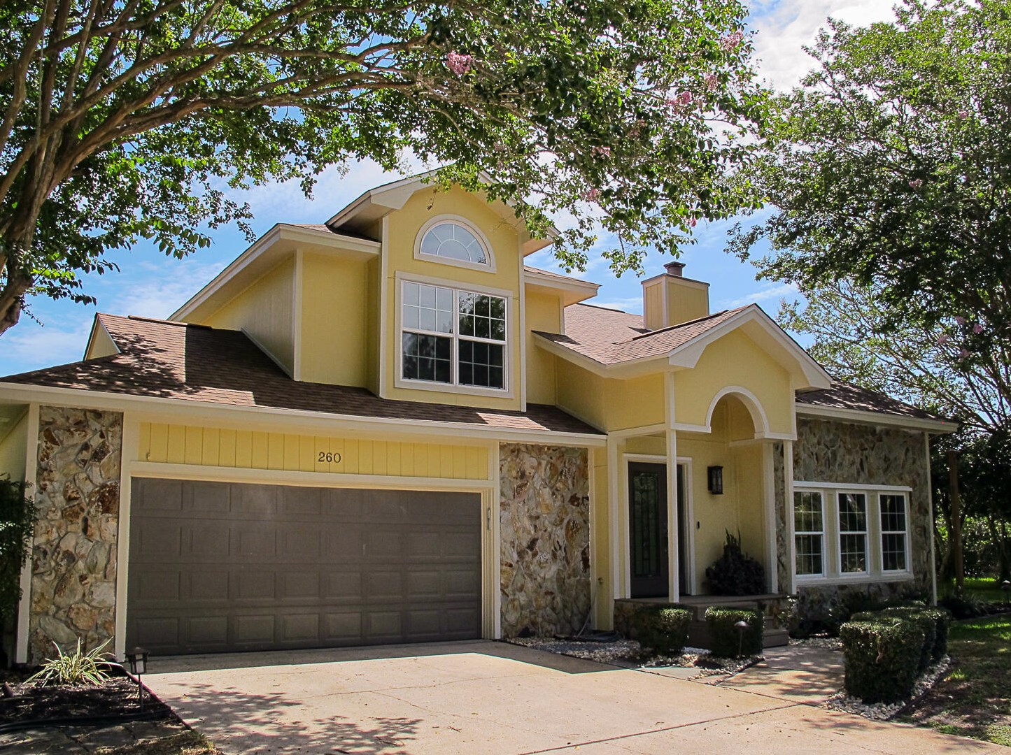 260 Wynnehaven Beach Rd, Mary Esther, FL 32569