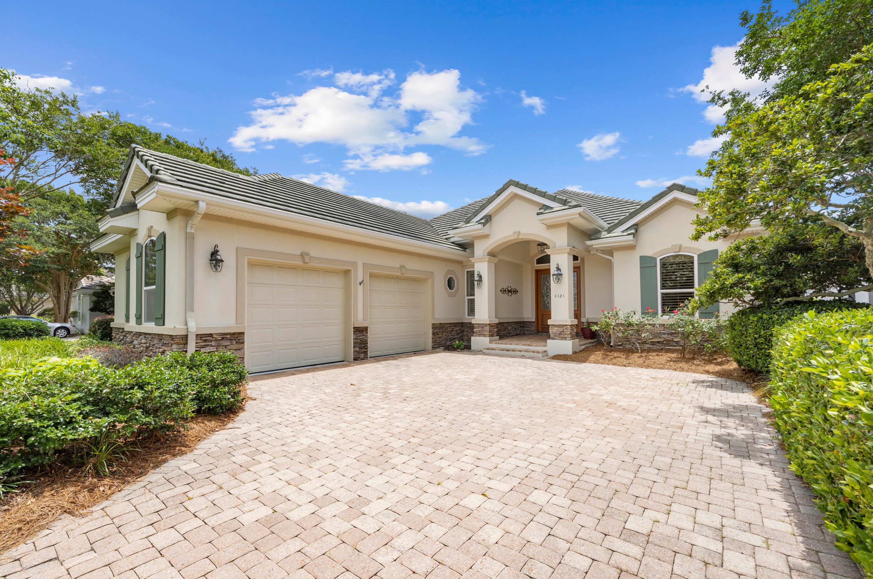 4324 Carriage Ln, Destin, FL 32541