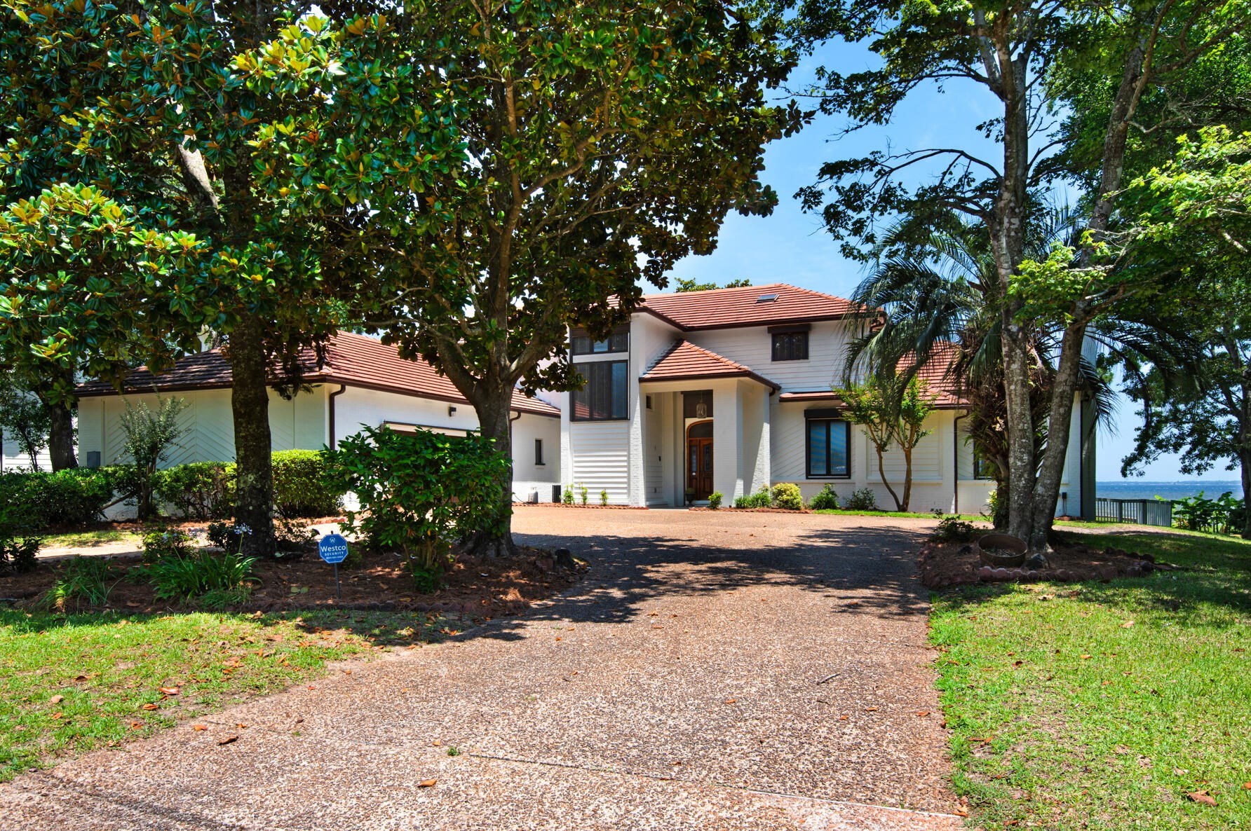 3 Grandview Dr, Shalimar, FL 32579