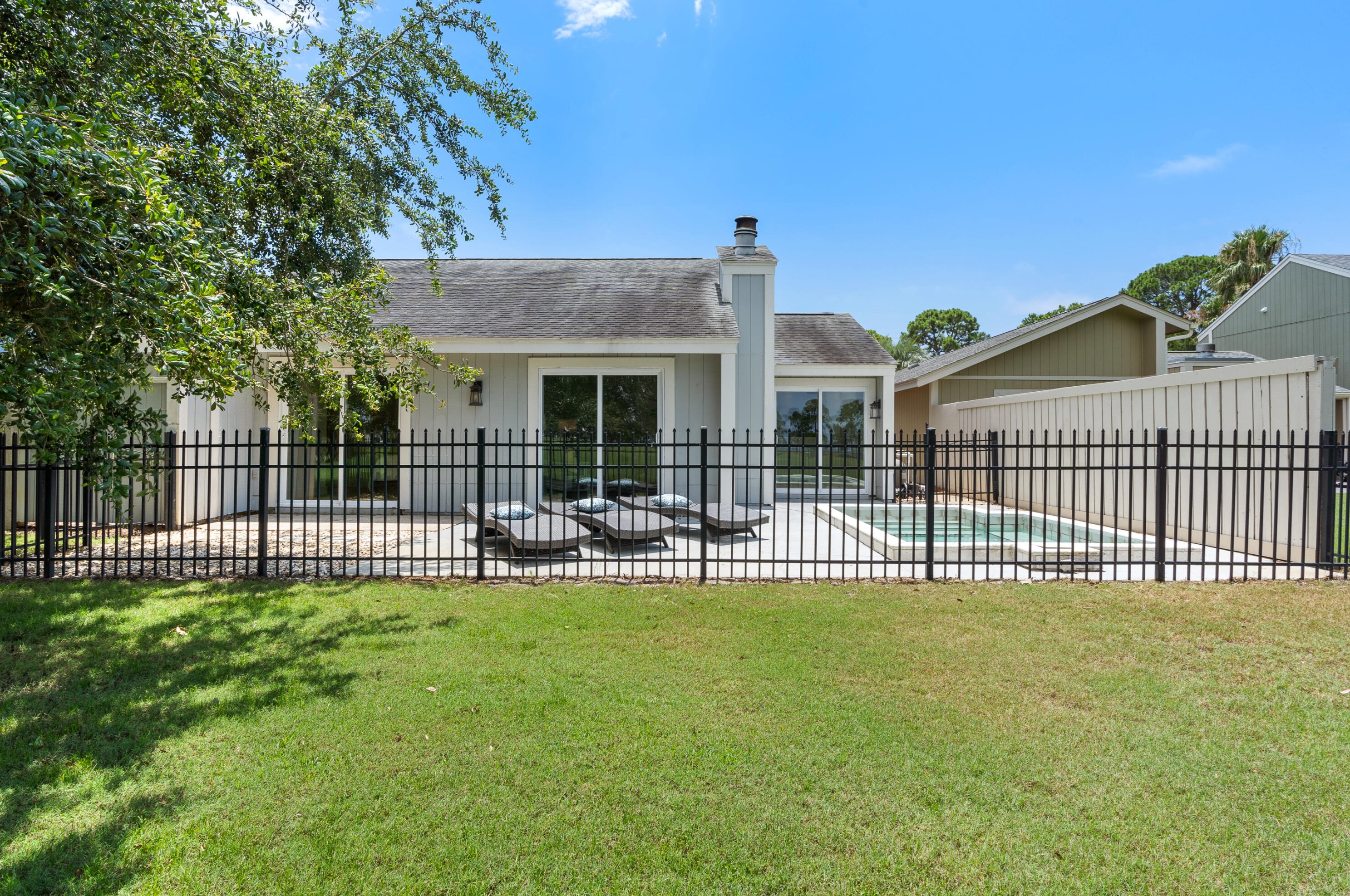 421 Linkside Dr, Destin, FL 32550