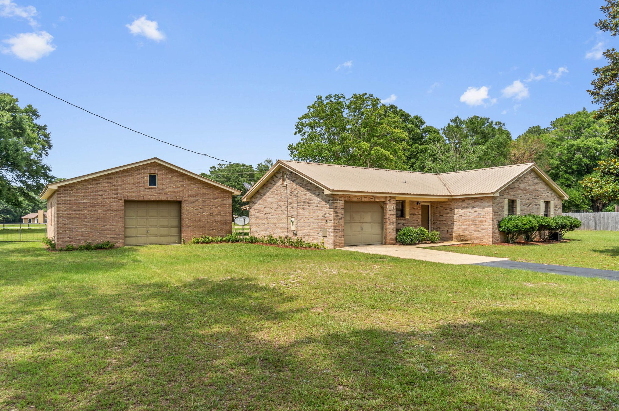 3451 Auburn Rd, Crestview, FL 32539