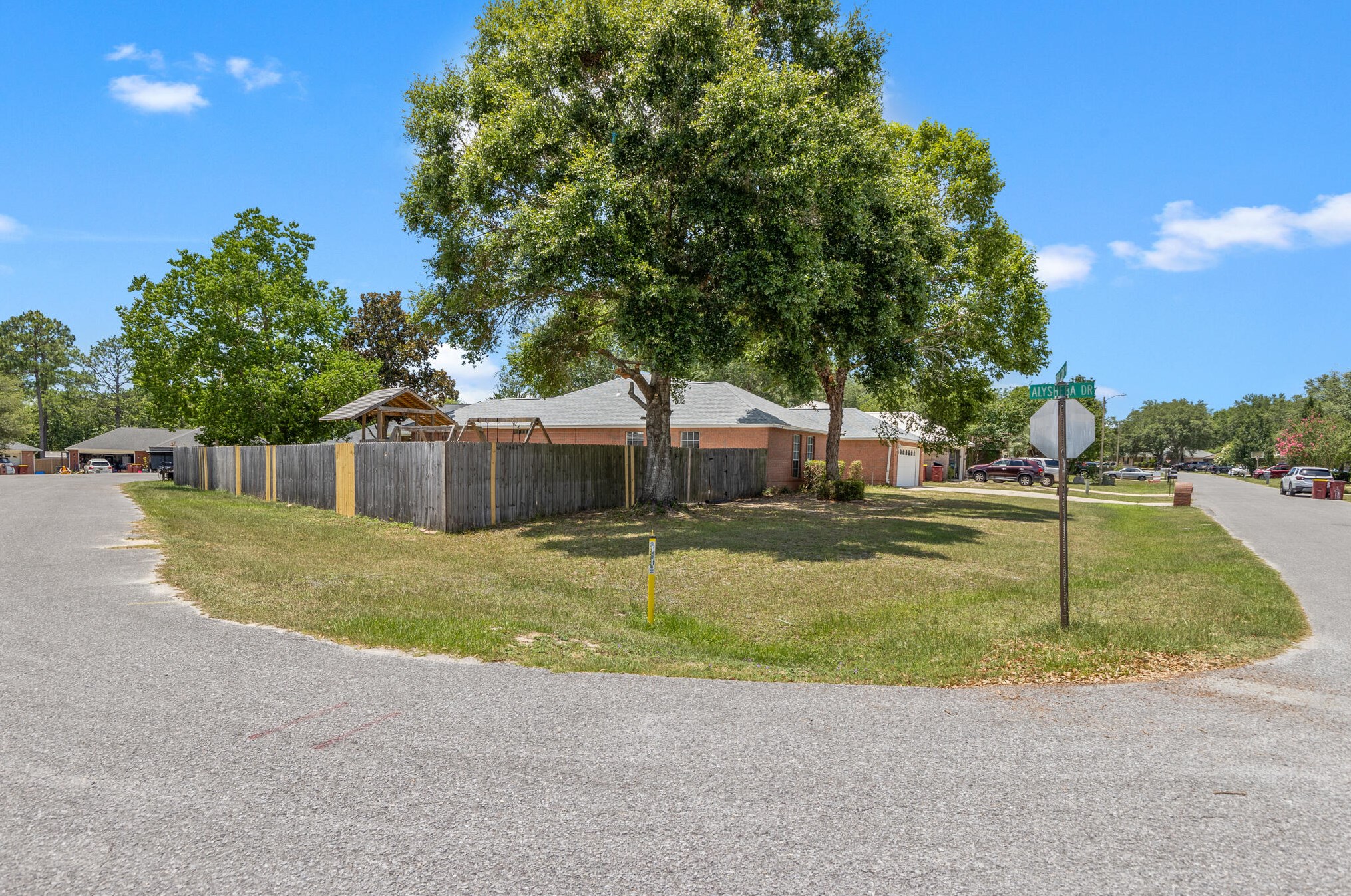 613 Risen Star Dr, Crestview, FL 32539