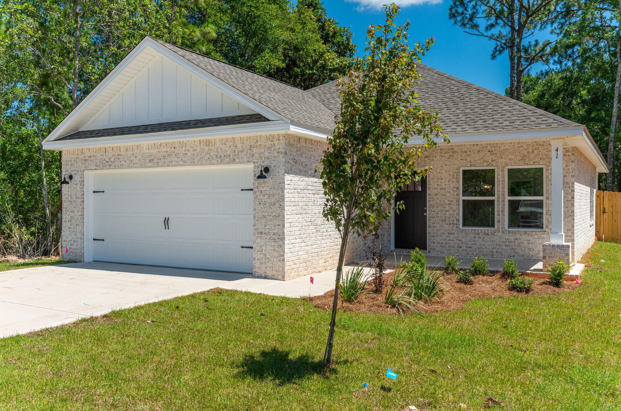 8 Sandhill Ct, Freeport, FL 32439