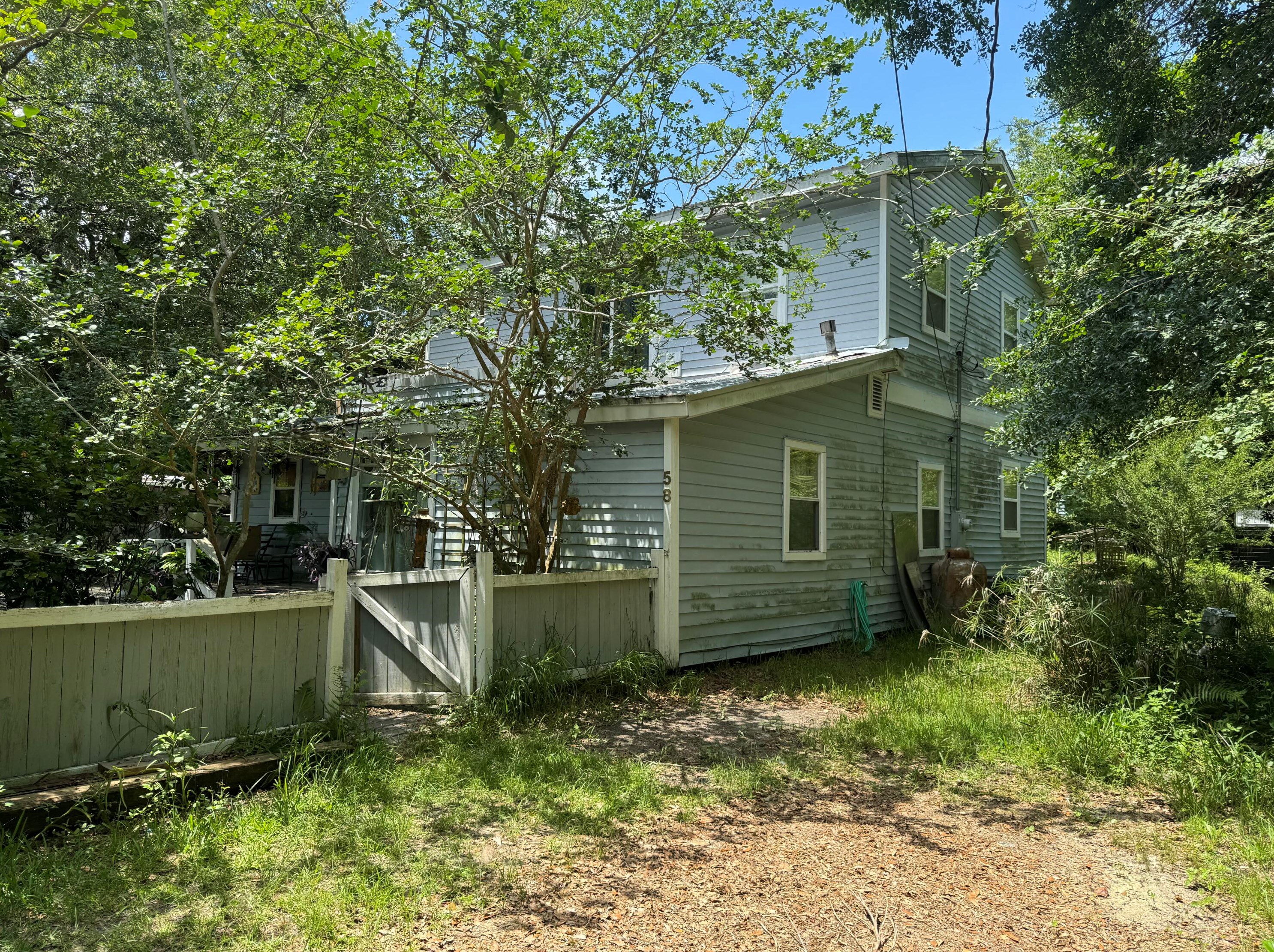 58 Hankins Rd, Freeport, FL 32439