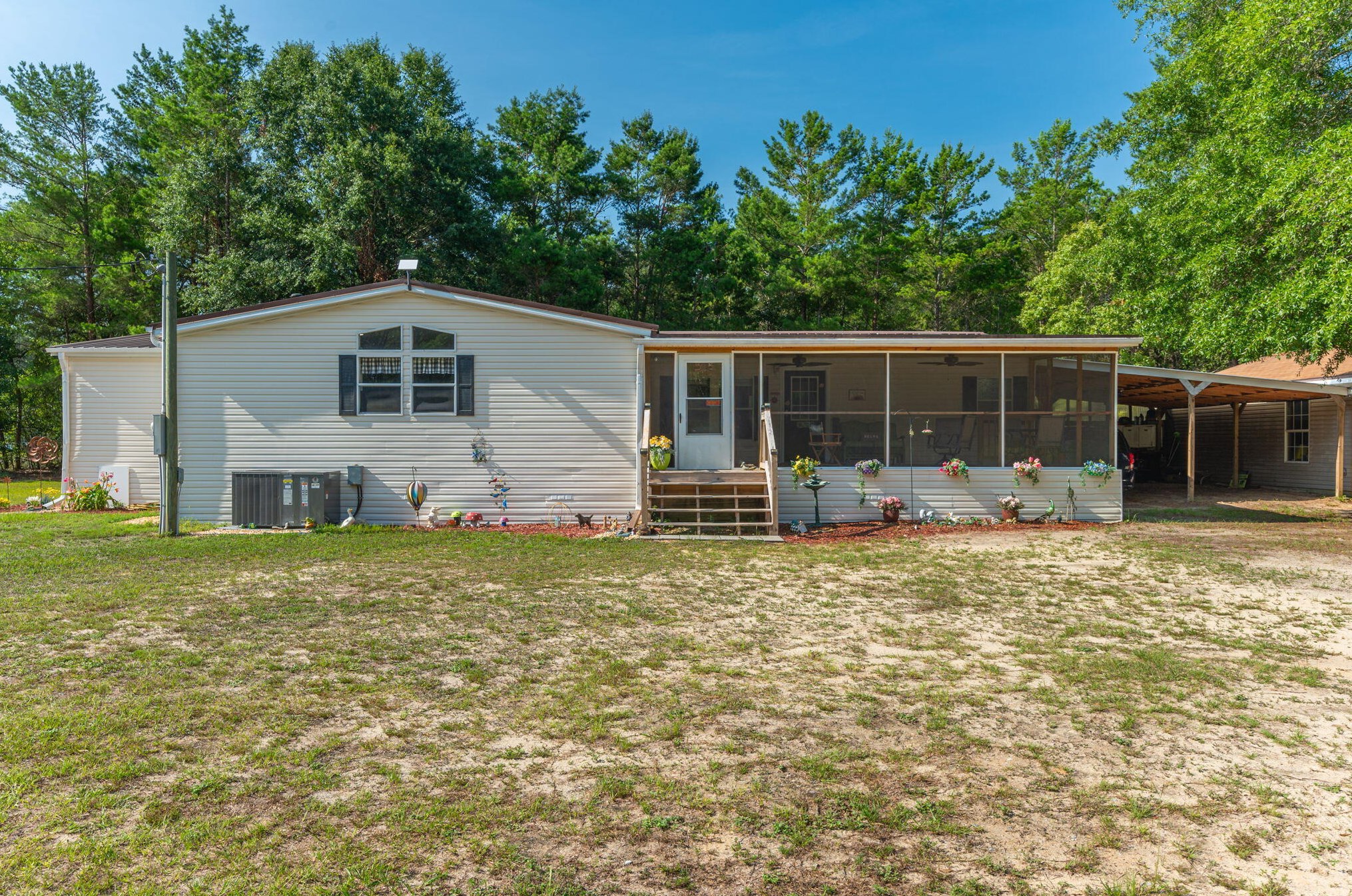 5318 Chesterfield Rd, Crestview, FL 32539
