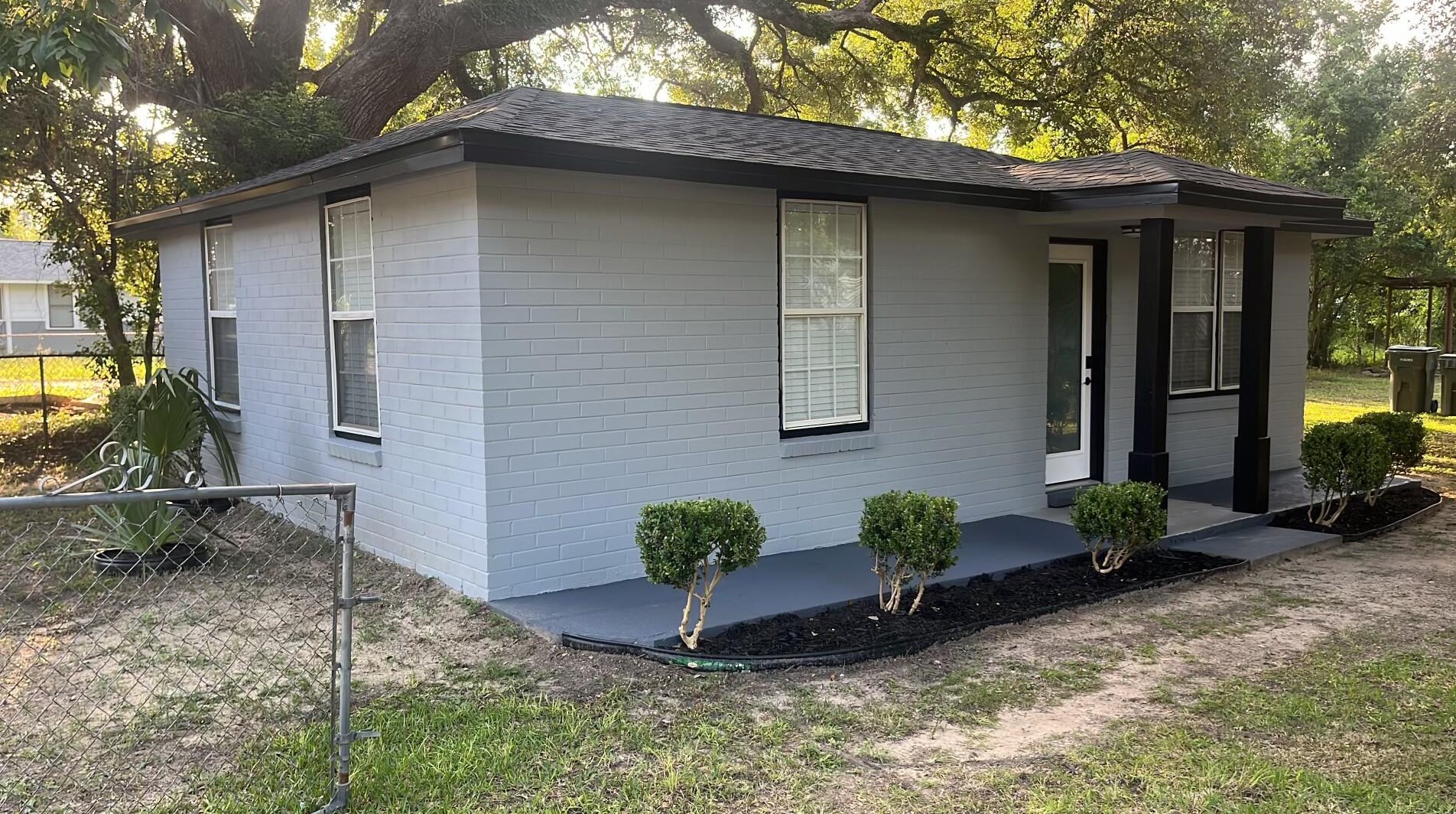 2702 Lee St, Pensacola, FL 32505-6730