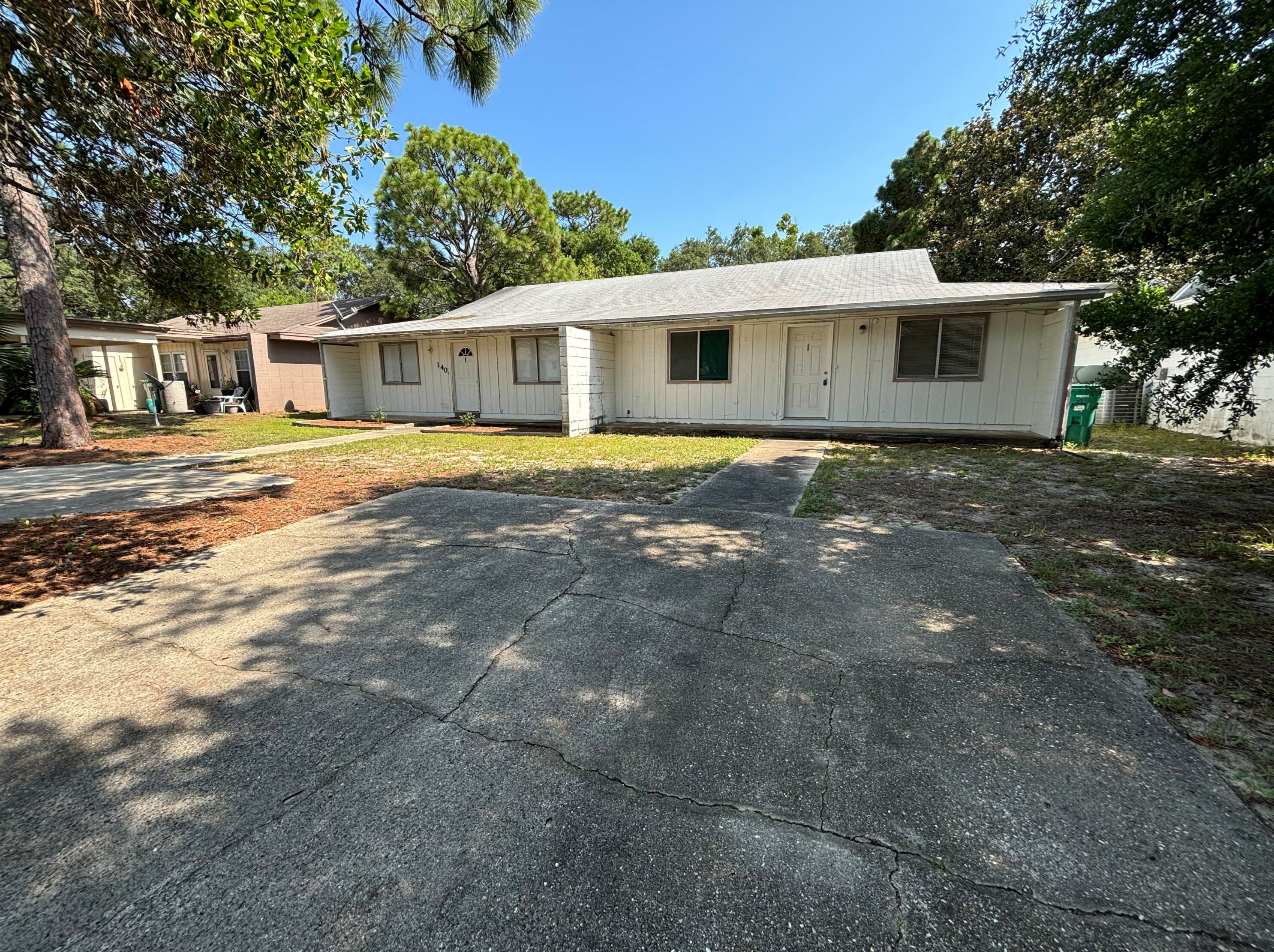 138 4th Ave, Shalimar, FL 32579