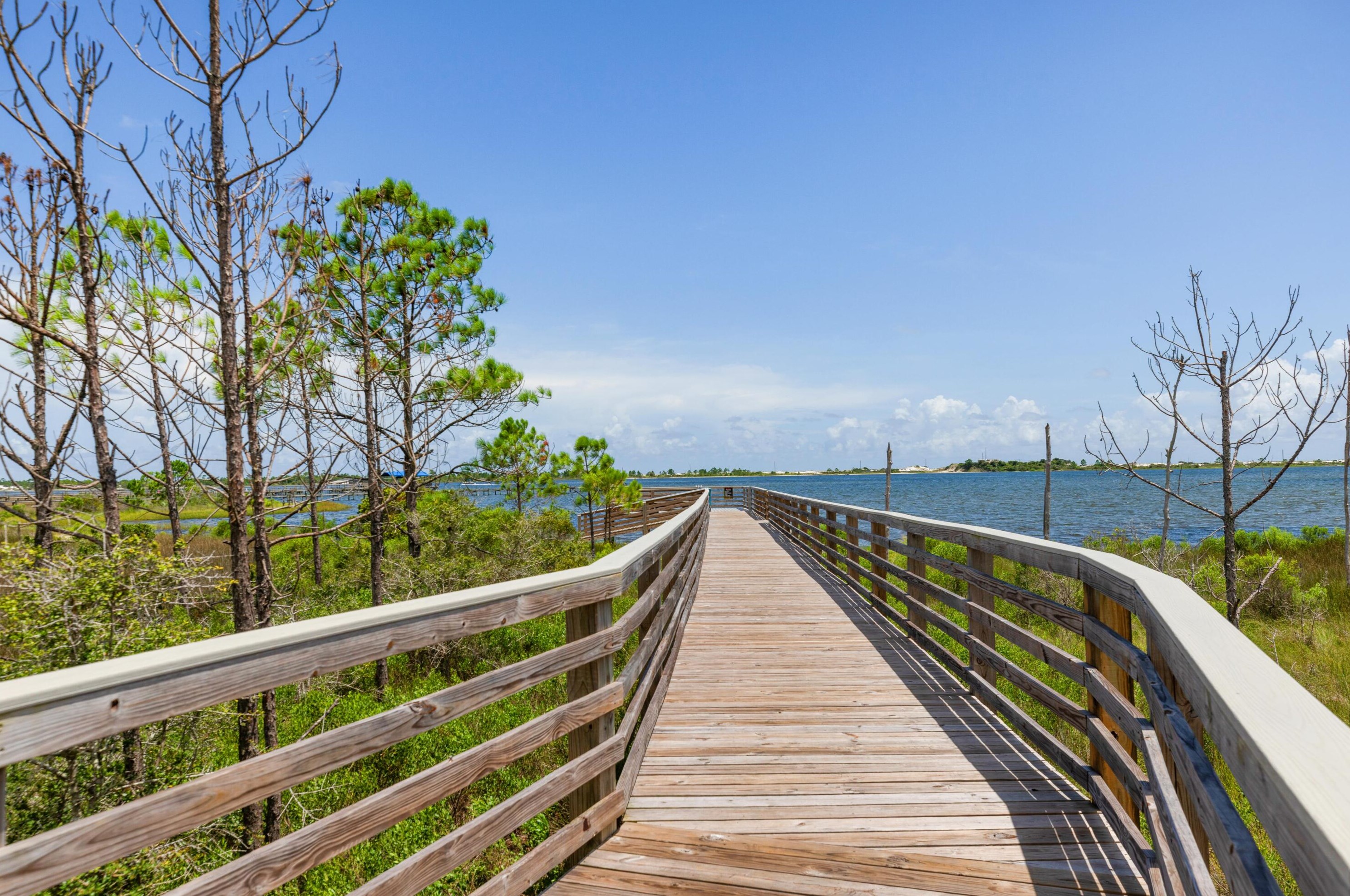 728 Saltair Ln, Mary Esther, FL 32569