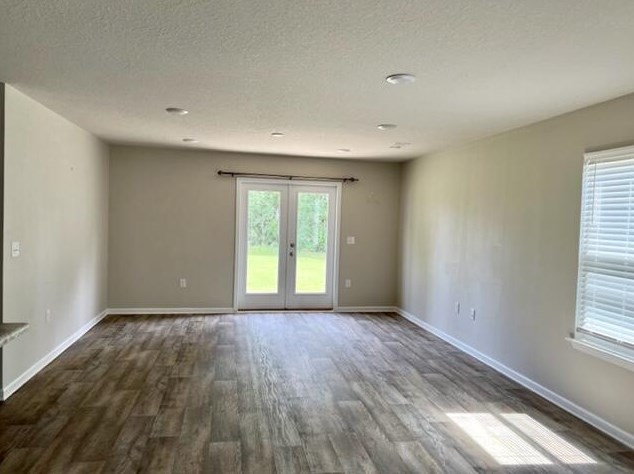635 Earl Godwin Rd, Freeport, FL 32439