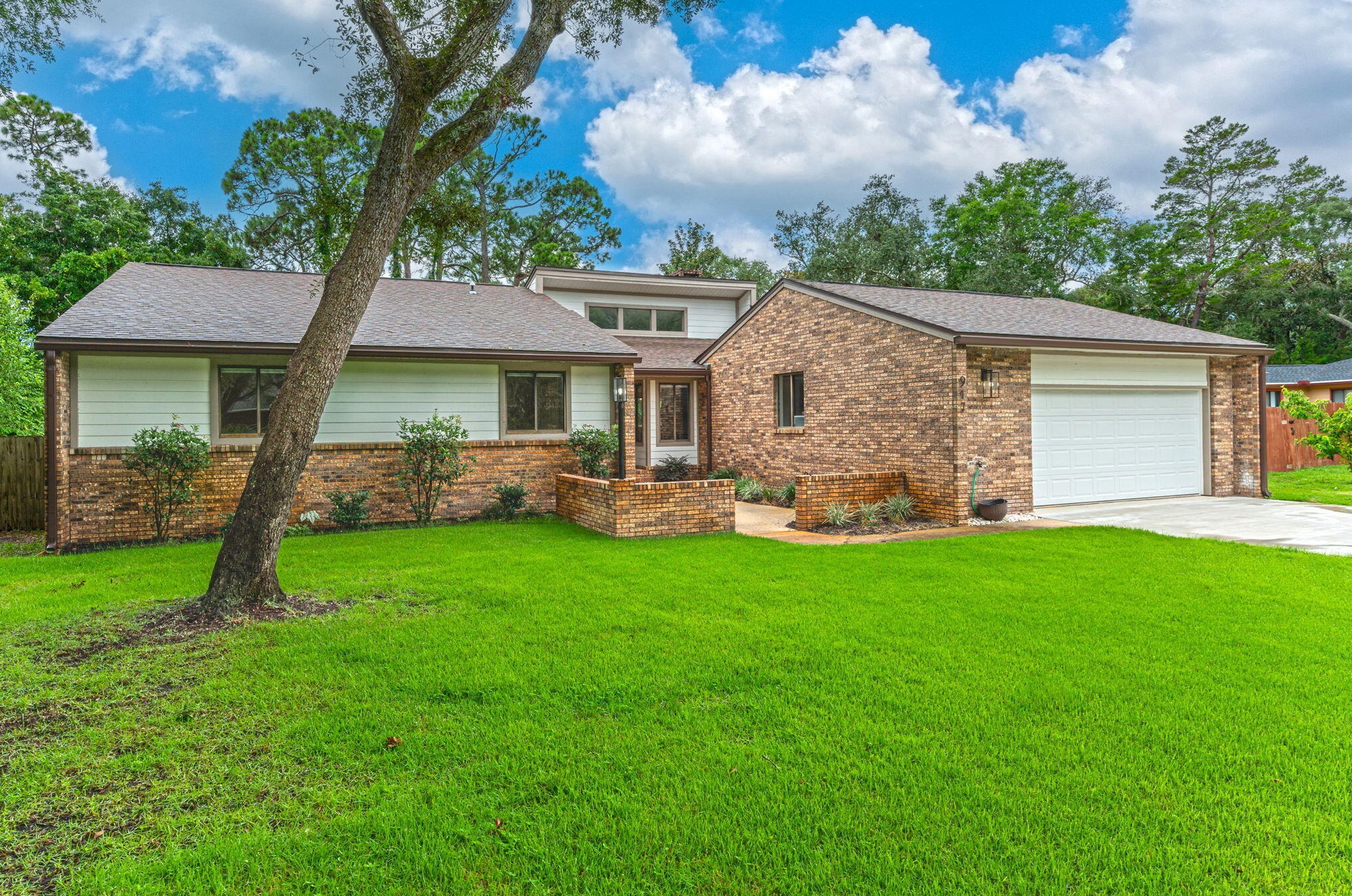 917 Lido Cir, Niceville FL  32578-4404 exterior