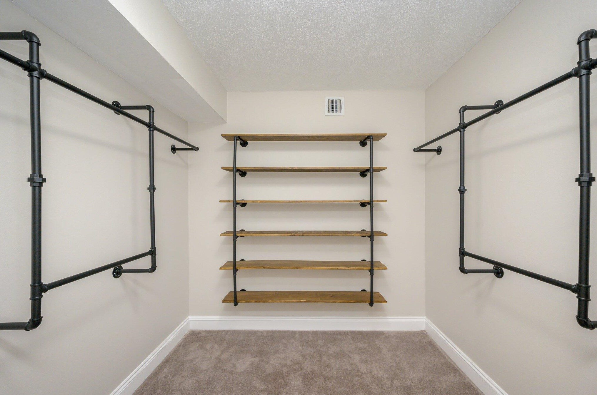 917 Lido Cir, Niceville FL  32578-4404 exterior