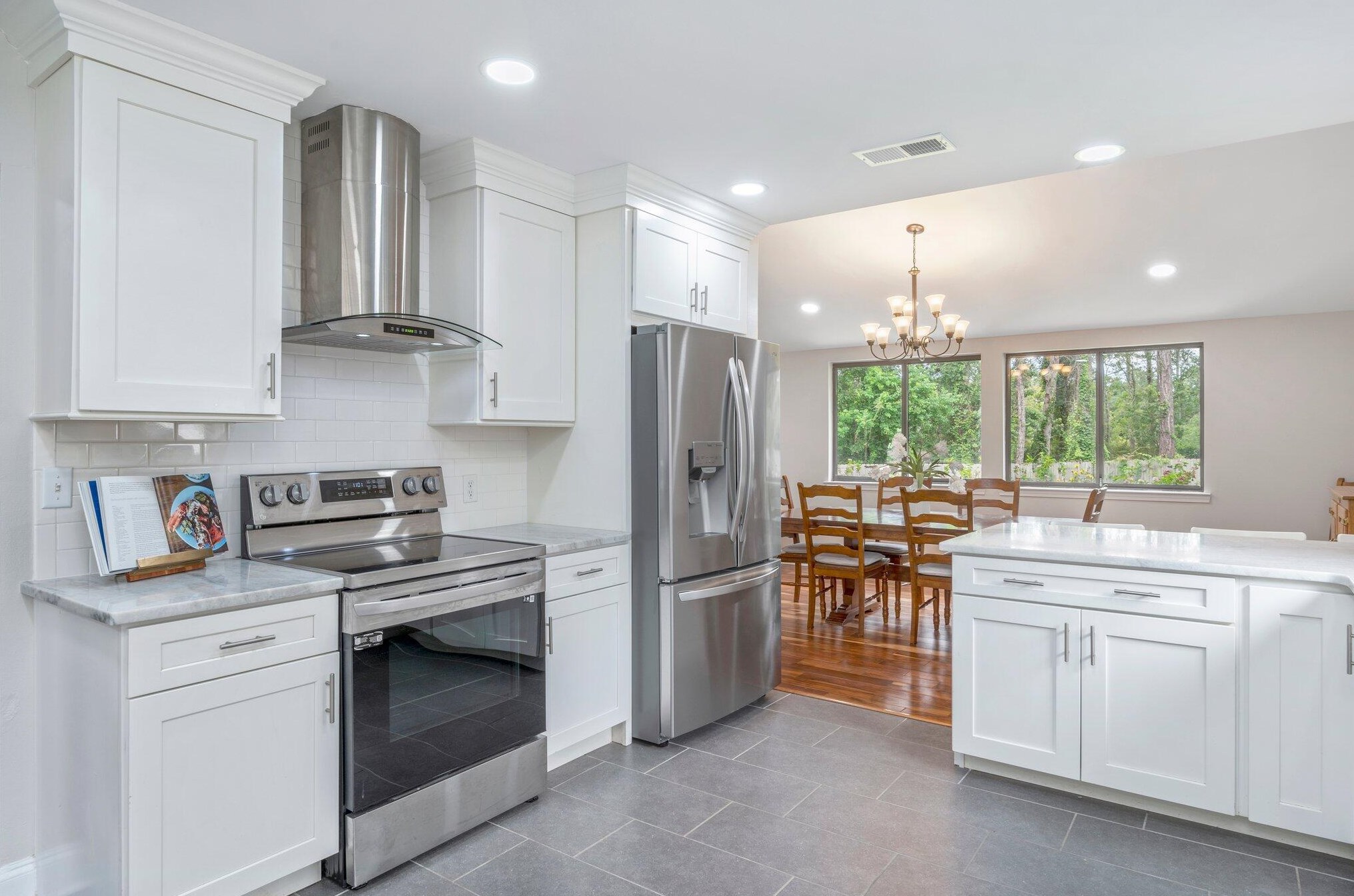 917 Lido Cir, Niceville FL  32578-4404 exterior