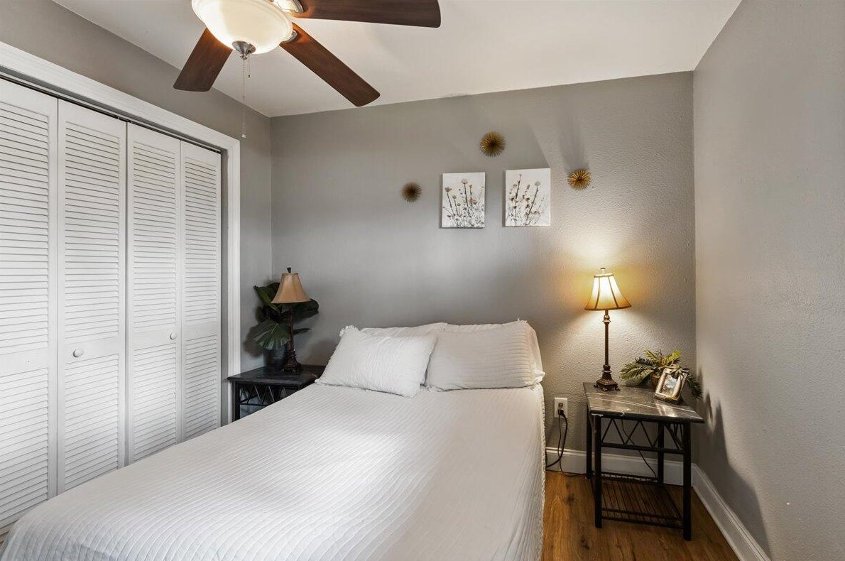 3049 Highway 98, Mary Esther FL  32569-1367 exterior