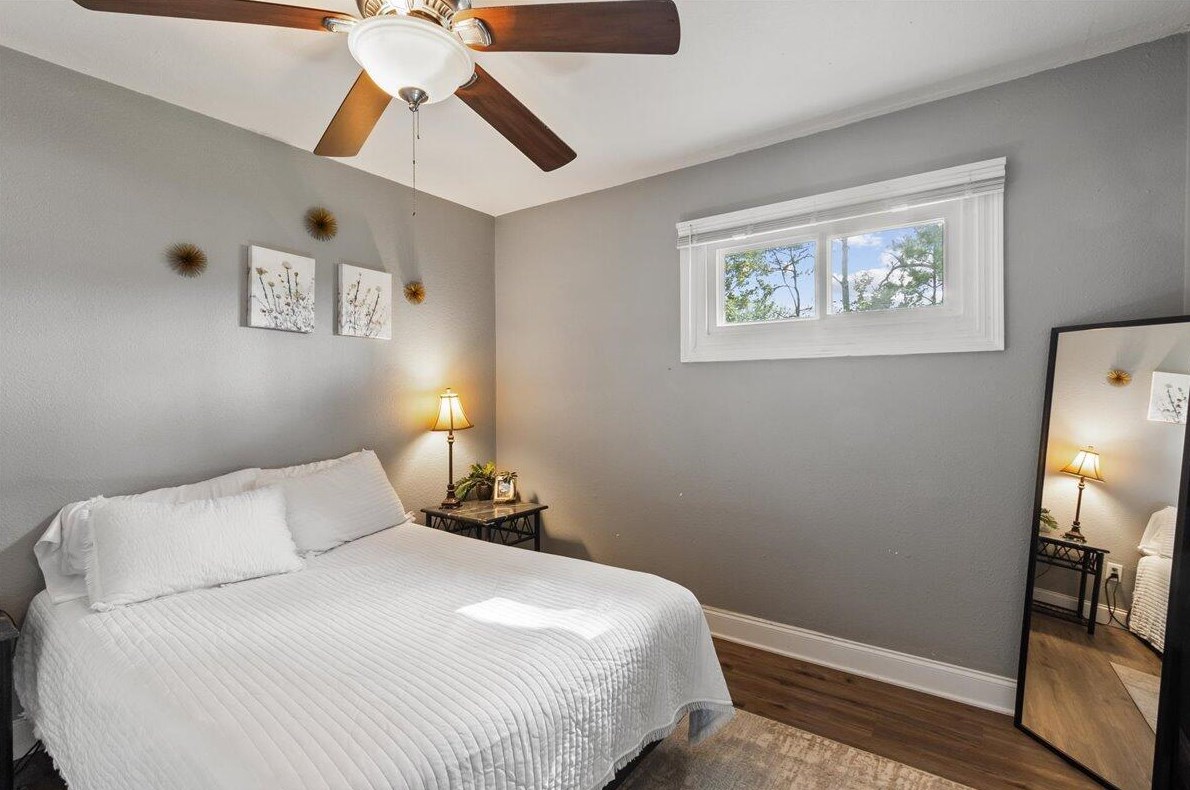 3049 Highway 98, Mary Esther FL  32569-1367 exterior