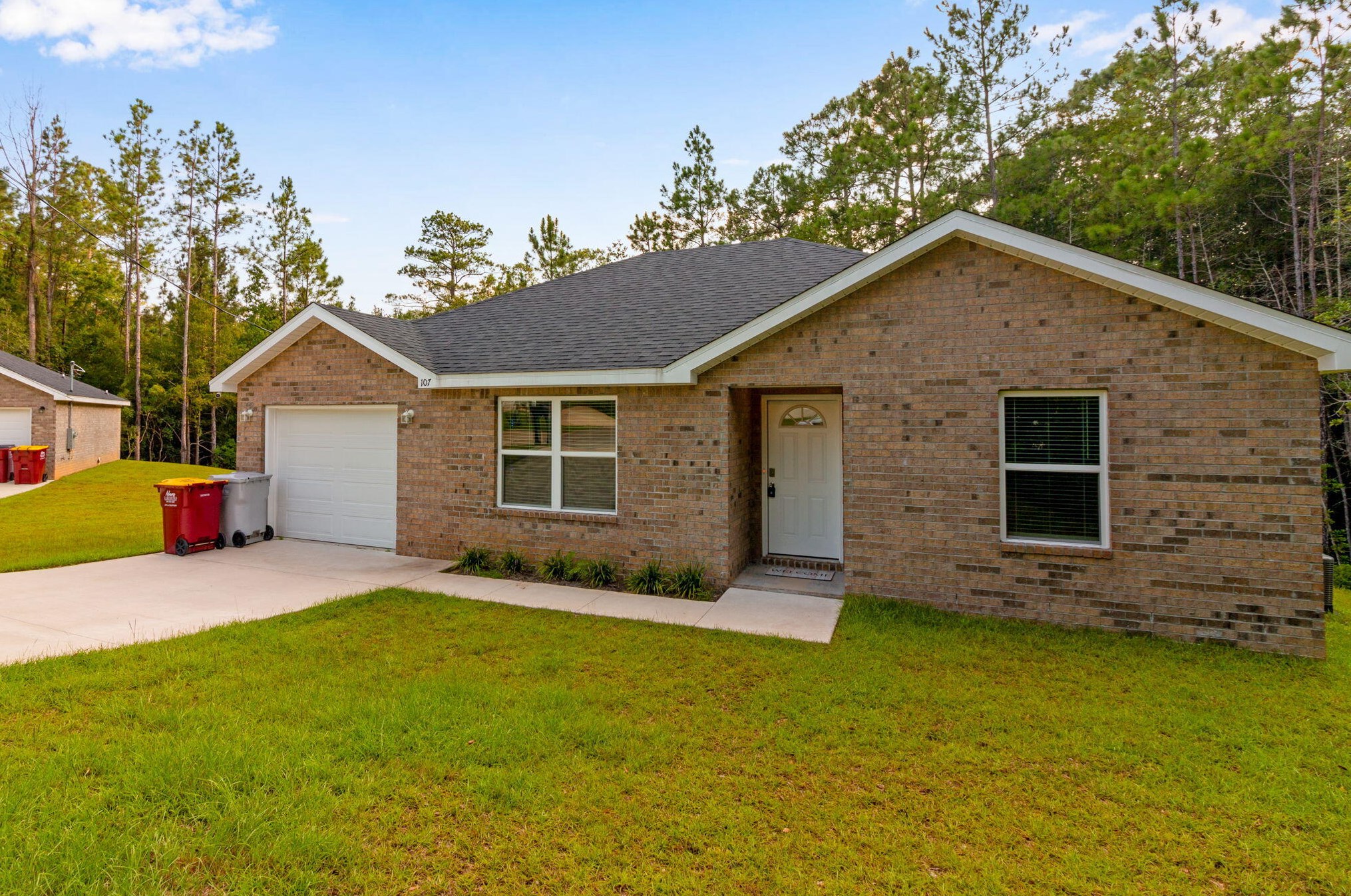 107 Eastview Dr, Crestview, FL 32536