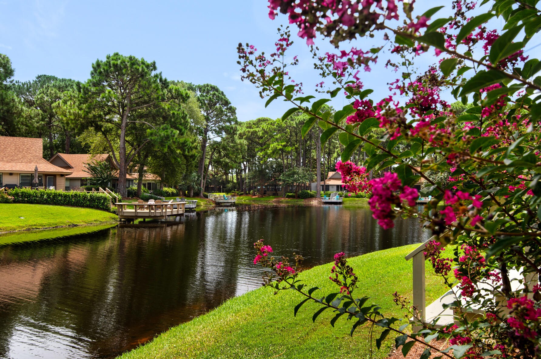 208 Eagle Dr, Destin, FL 32550