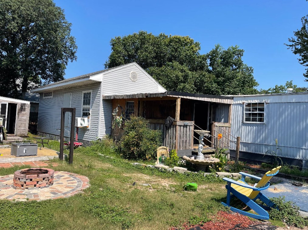 482 Sara Ave, Mary Esther, FL 32569