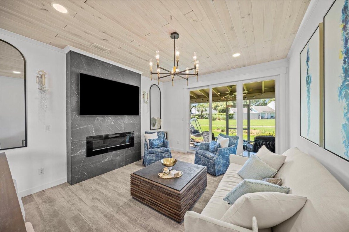 612 Bayou Dr ## 10994, Destin, FL 32550