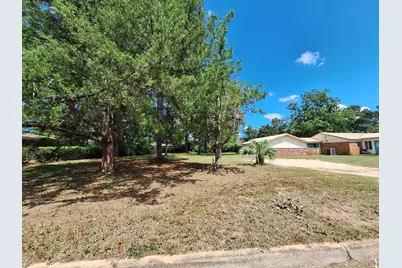 131 Phillips Drive, Crestview, FL 32536 - Photo 8