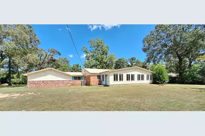 131 Phillips Drive, Crestview, FL 32536 - Photo 2