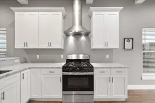 411 Hideaway Ln, Niceville, FL 32578 - Photo 6