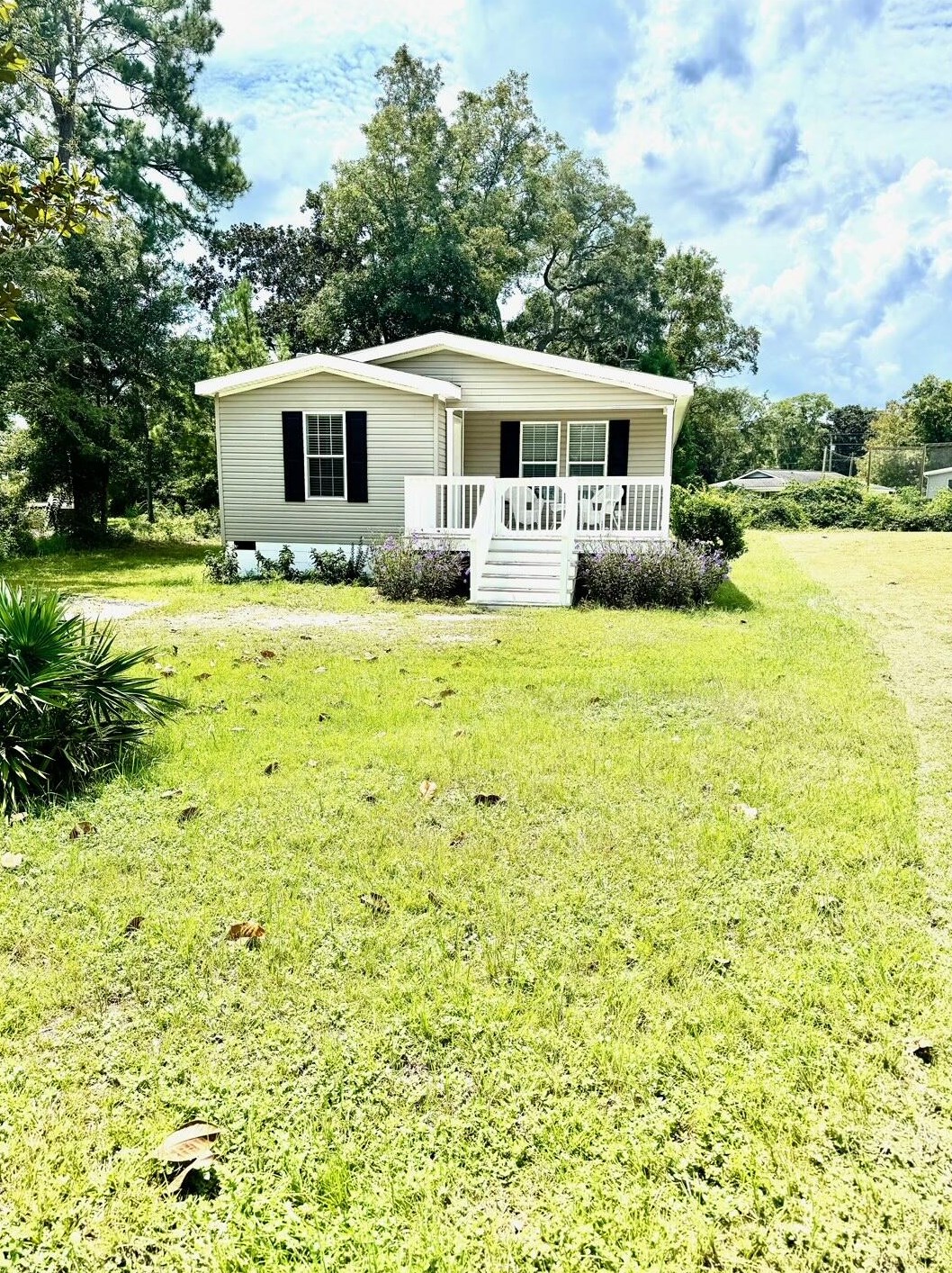 274 Pinelog St, Freeport, FL 32439