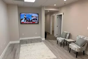 348 SW Miracle Strip Parkway SW, Fort Walton Beach, FL 32548 - Photo 2